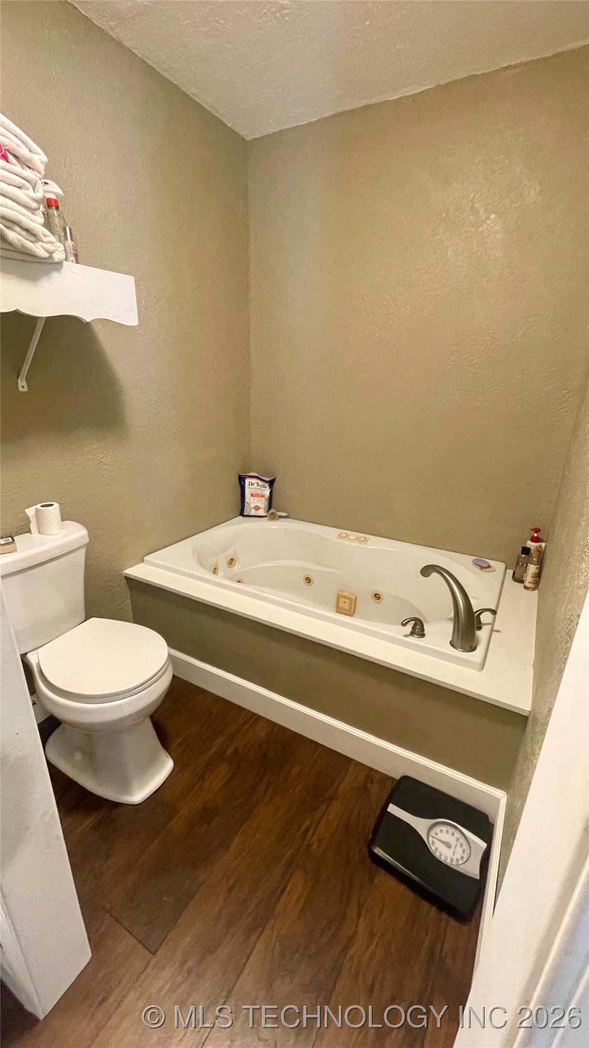 56550 E Highway 60 Property Photo 7