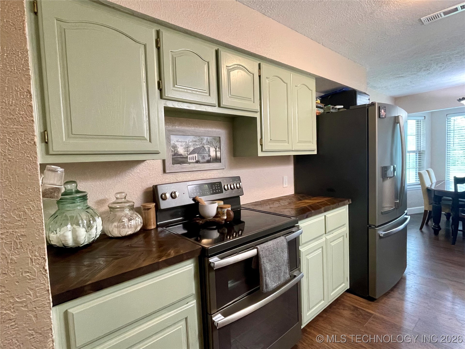 56550 E Highway 60 Property Photo 14