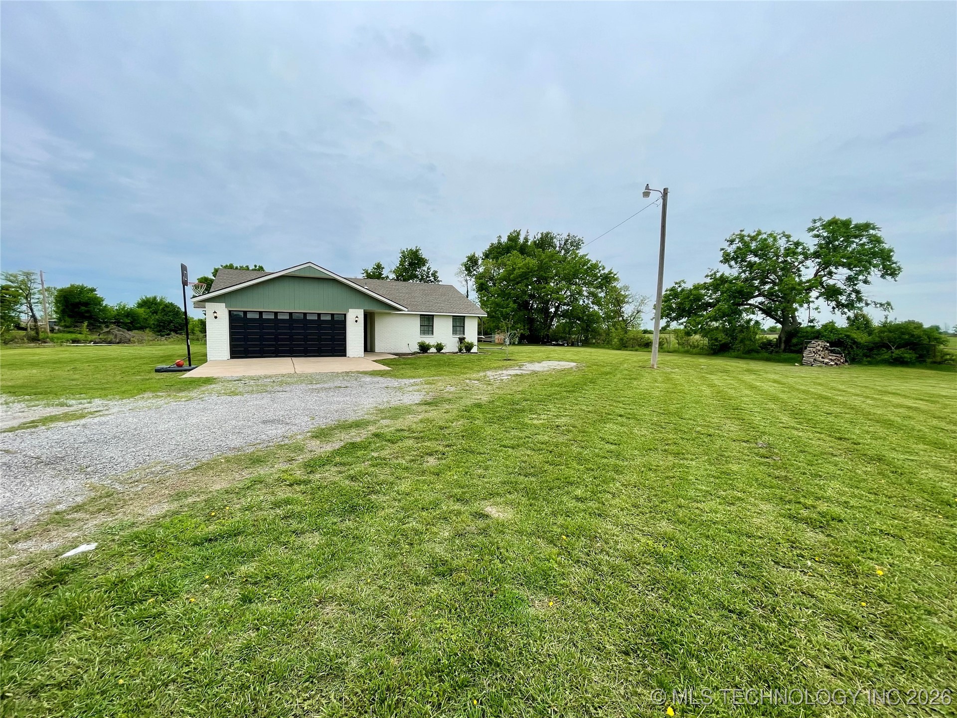 56550 E Highway 60 Property Photo 15