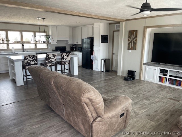 96 Maple Lane Property Photo 2