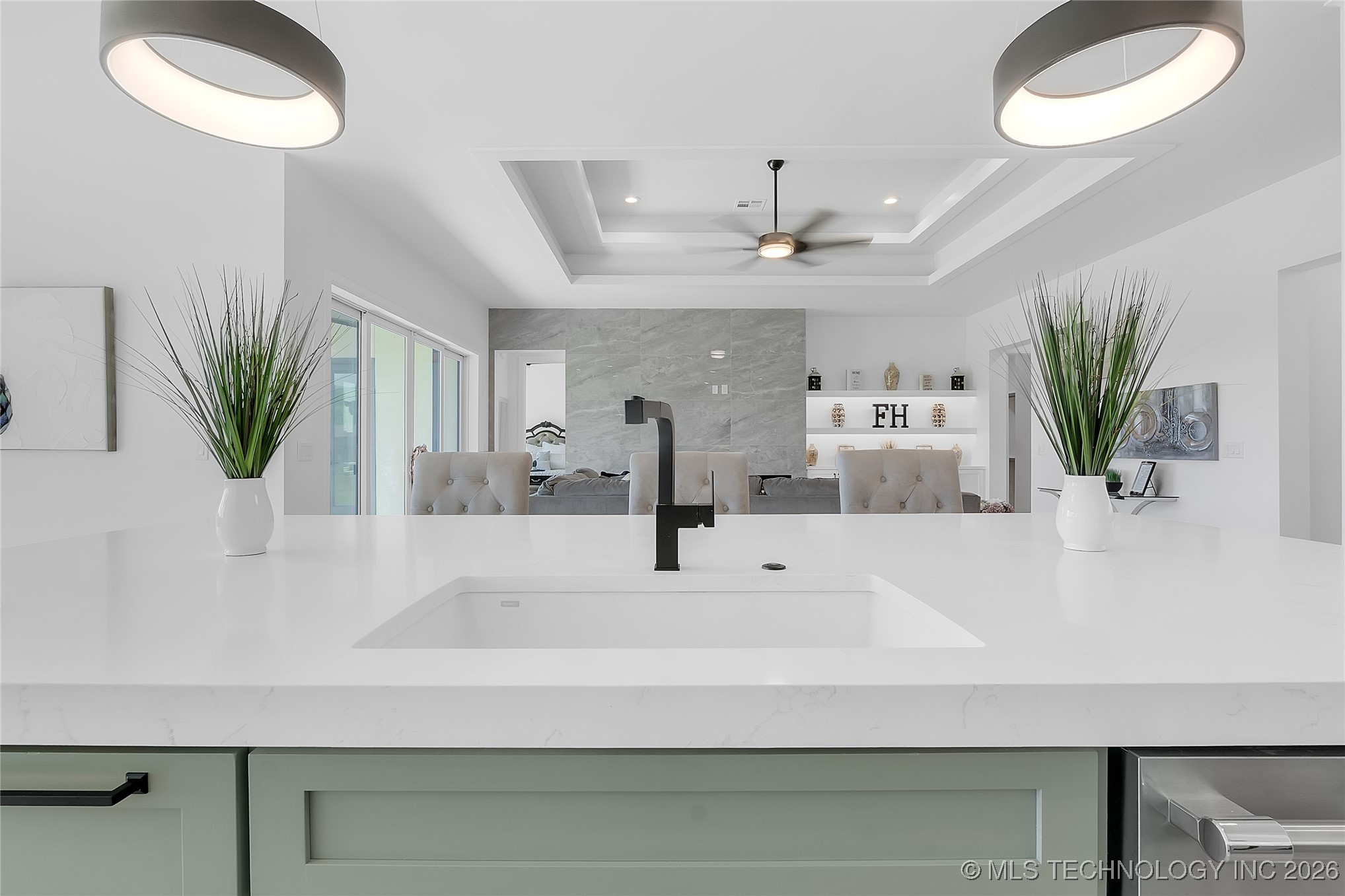 12005 S Vandalia Avenue Property Photo 13