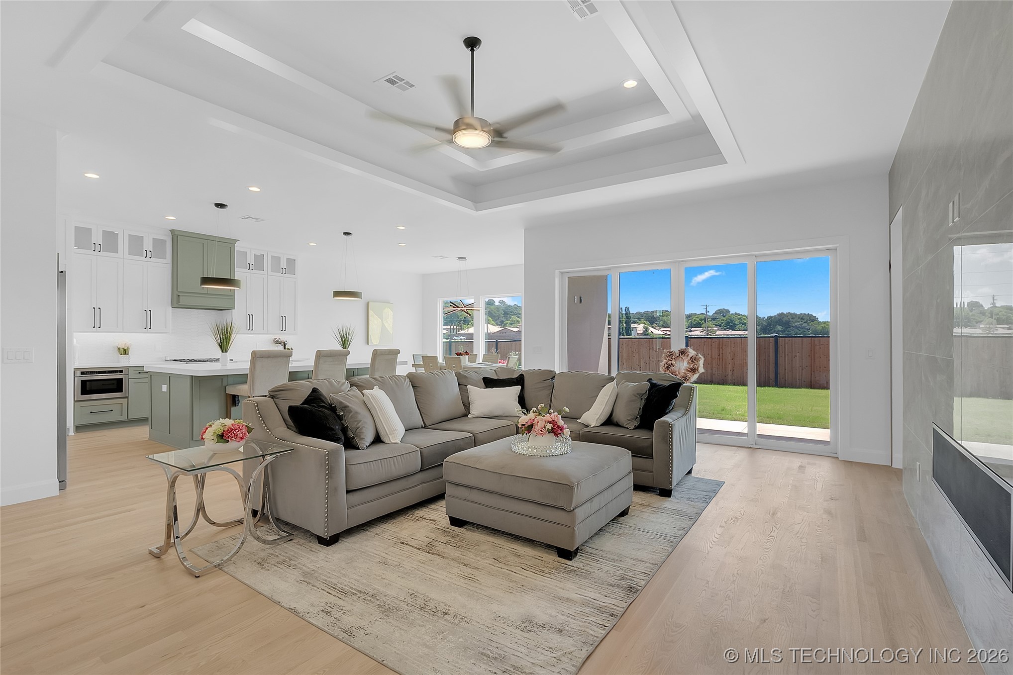 12005 S Vandalia Avenue Property Photo 24