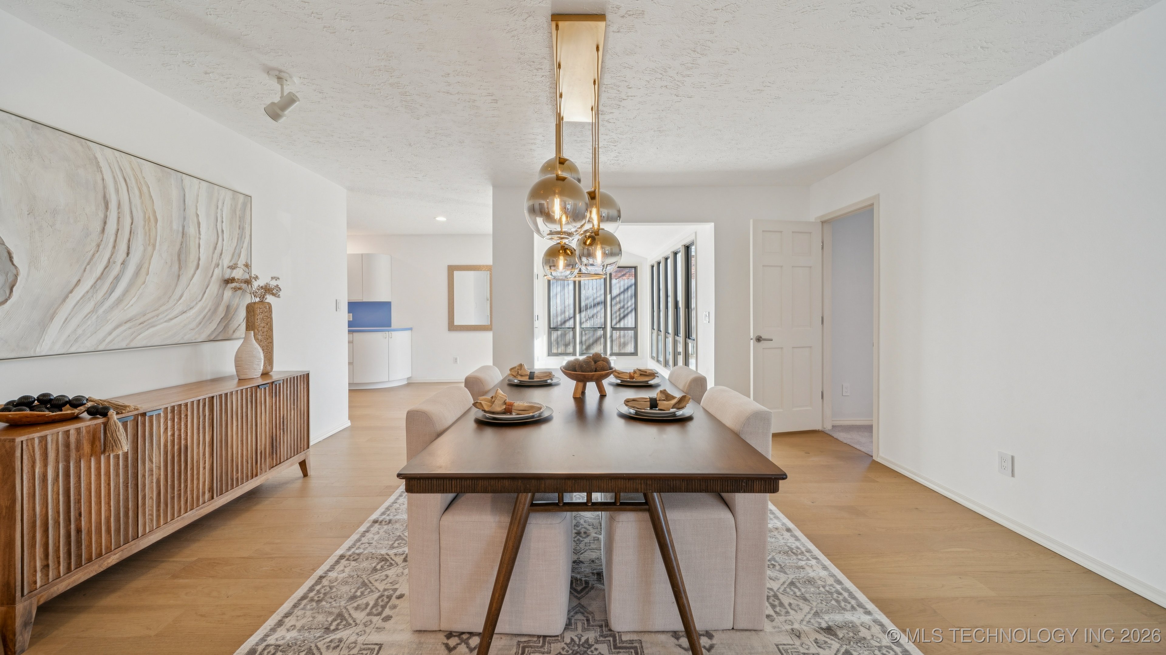 2943 E 56th Place Property Photo 10