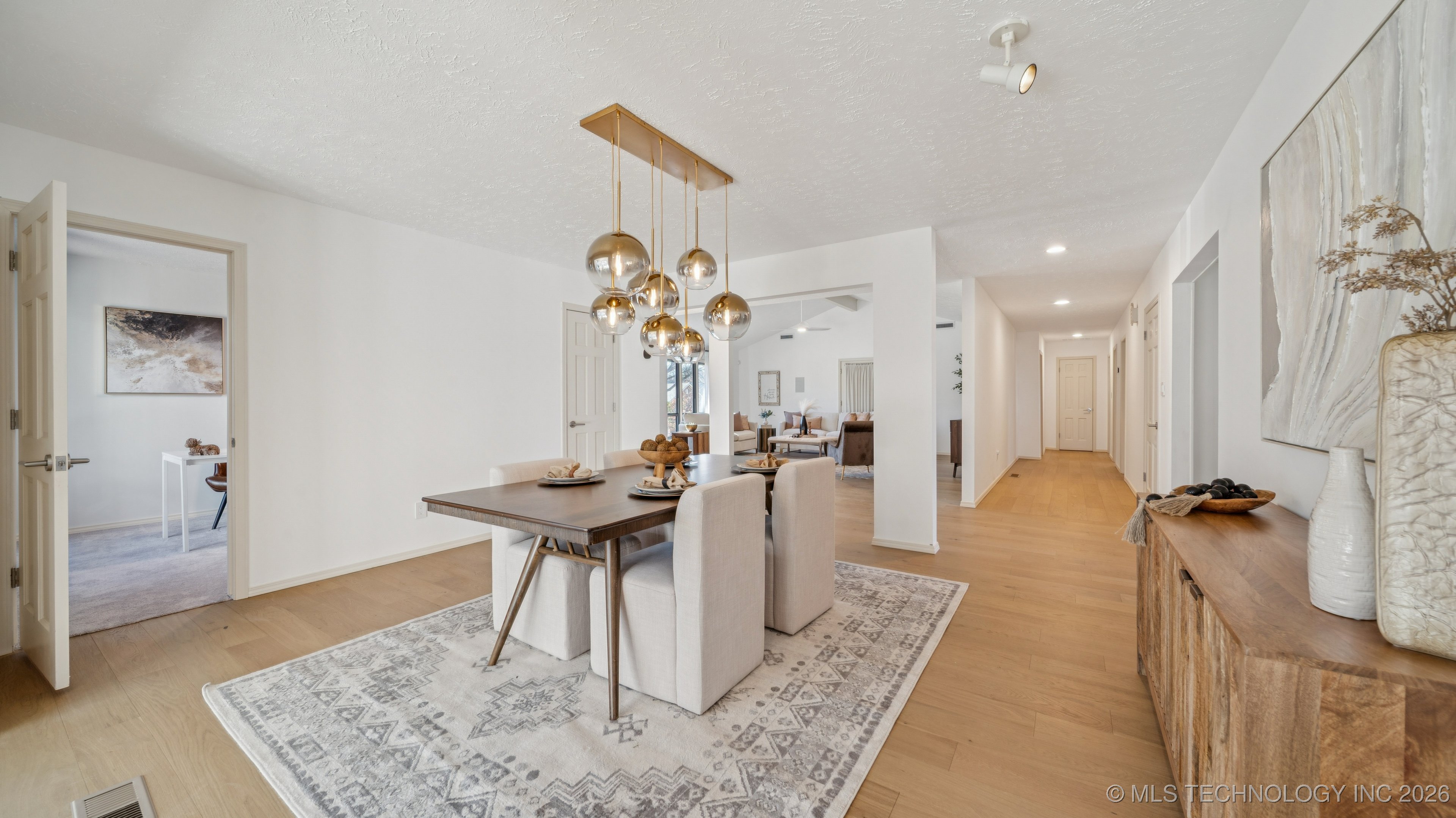 2943 E 56th Place Property Photo 11