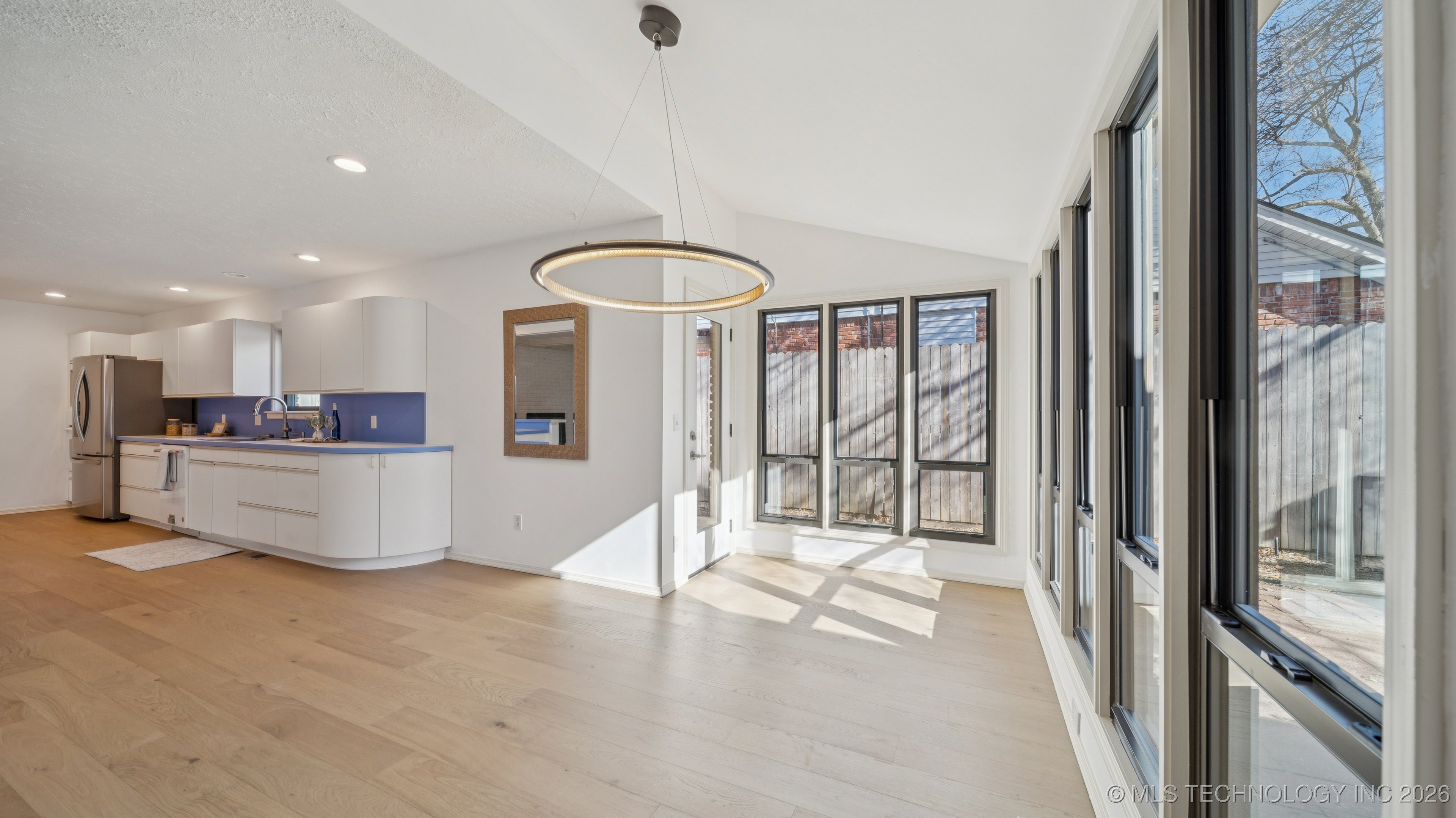 2943 E 56th Place Property Photo 12