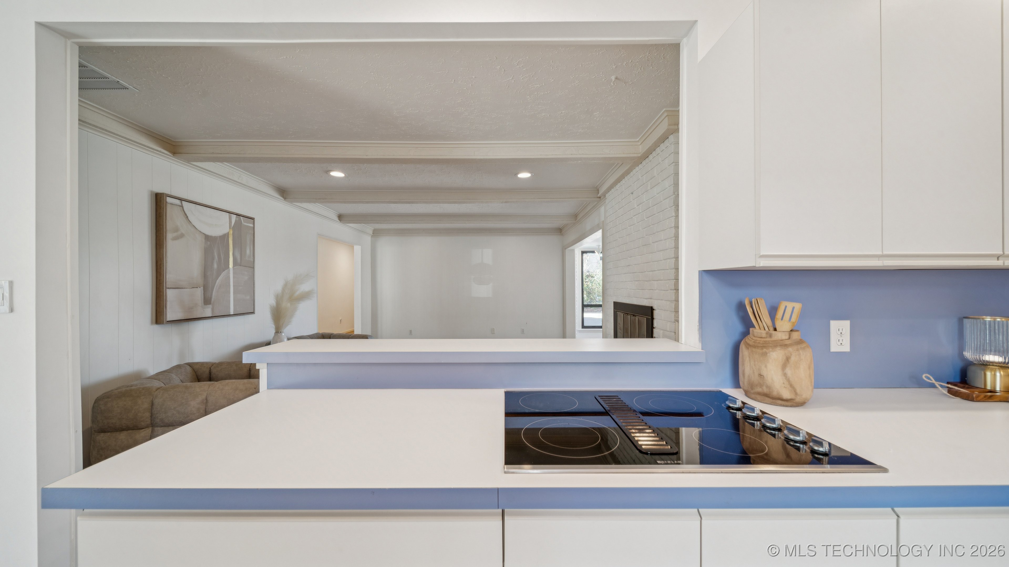 2943 E 56th Place Property Photo 17