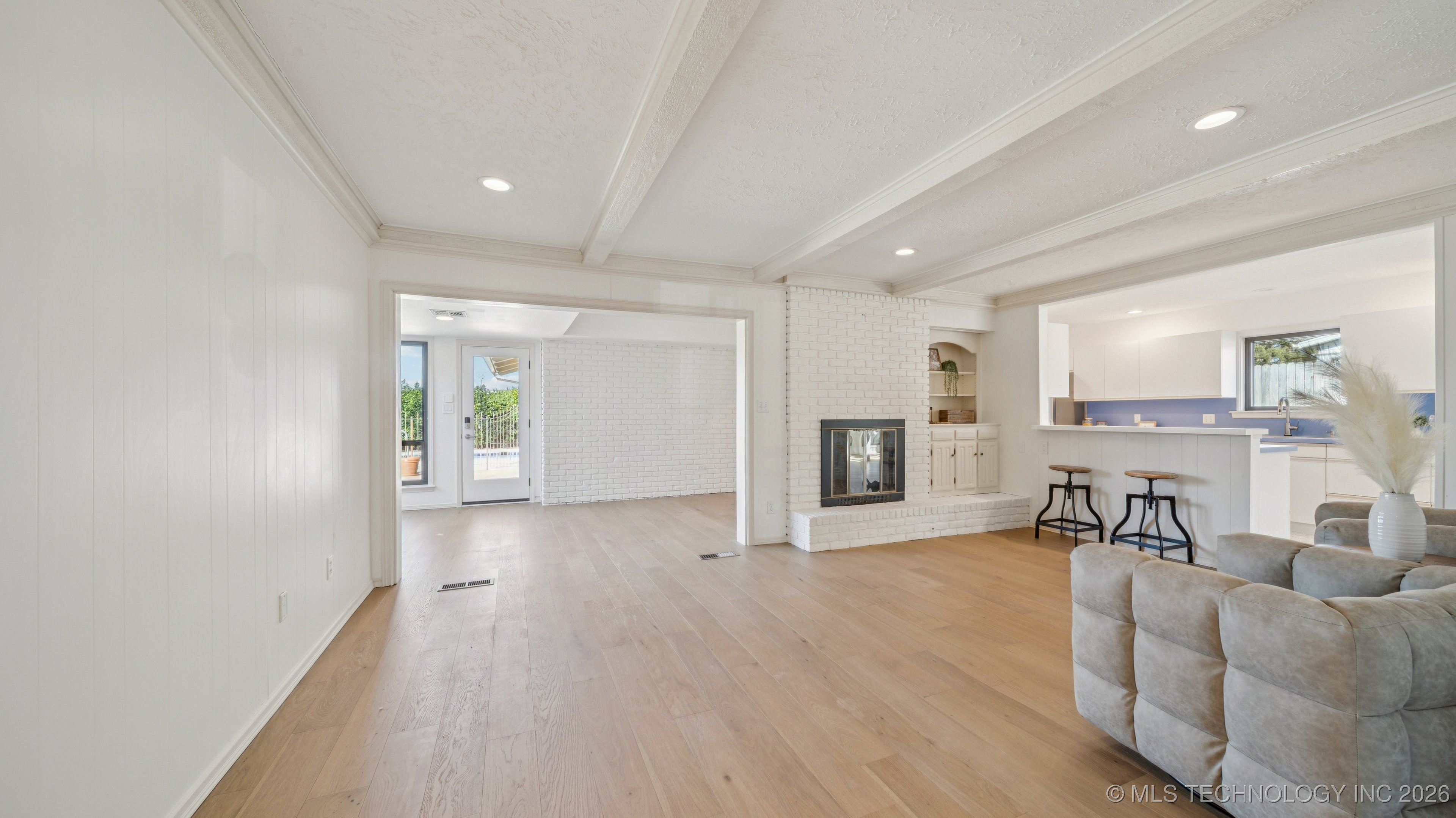 2943 E 56th Place Property Photo 21