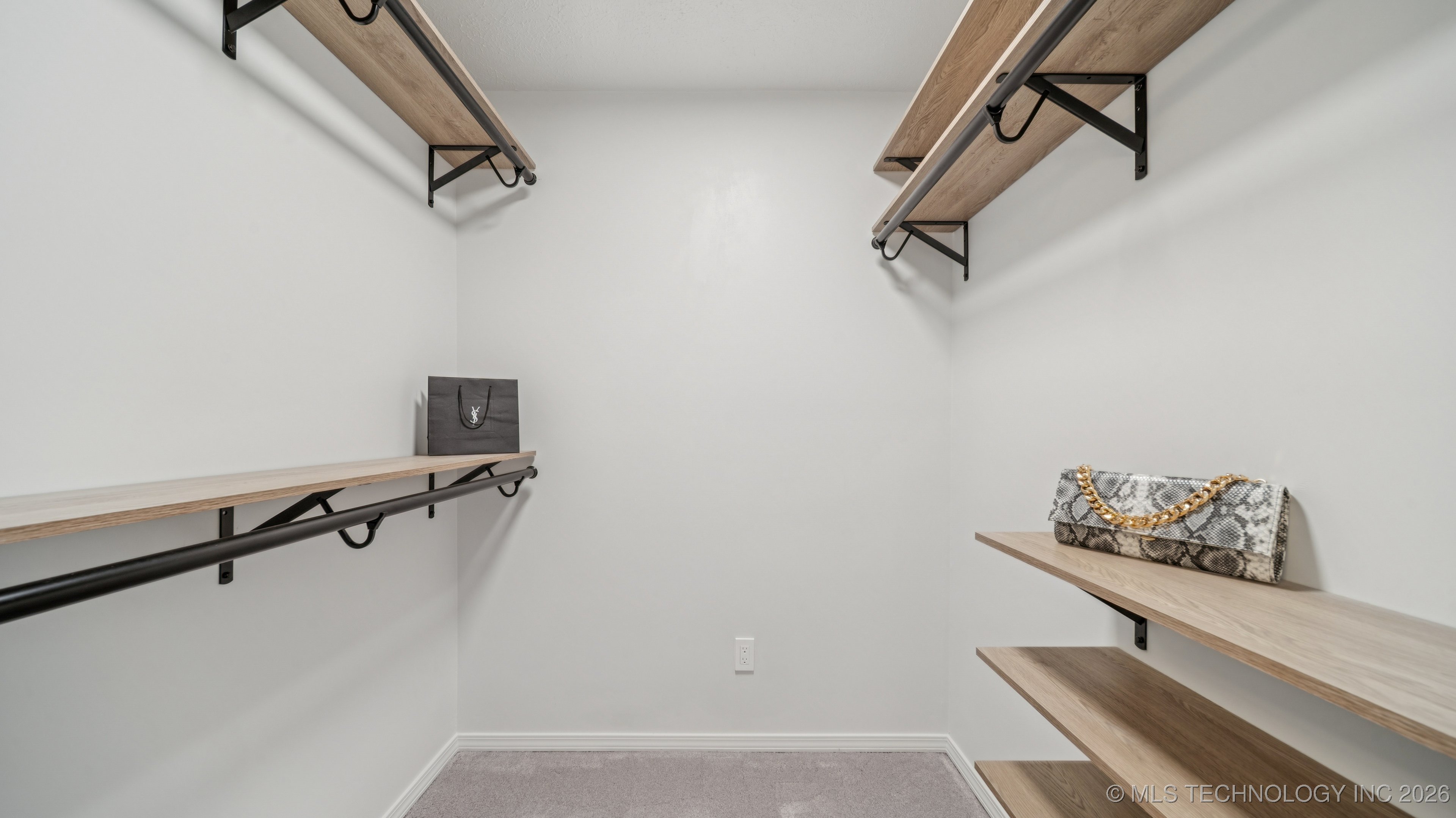 2943 E 56th Place Property Photo 31