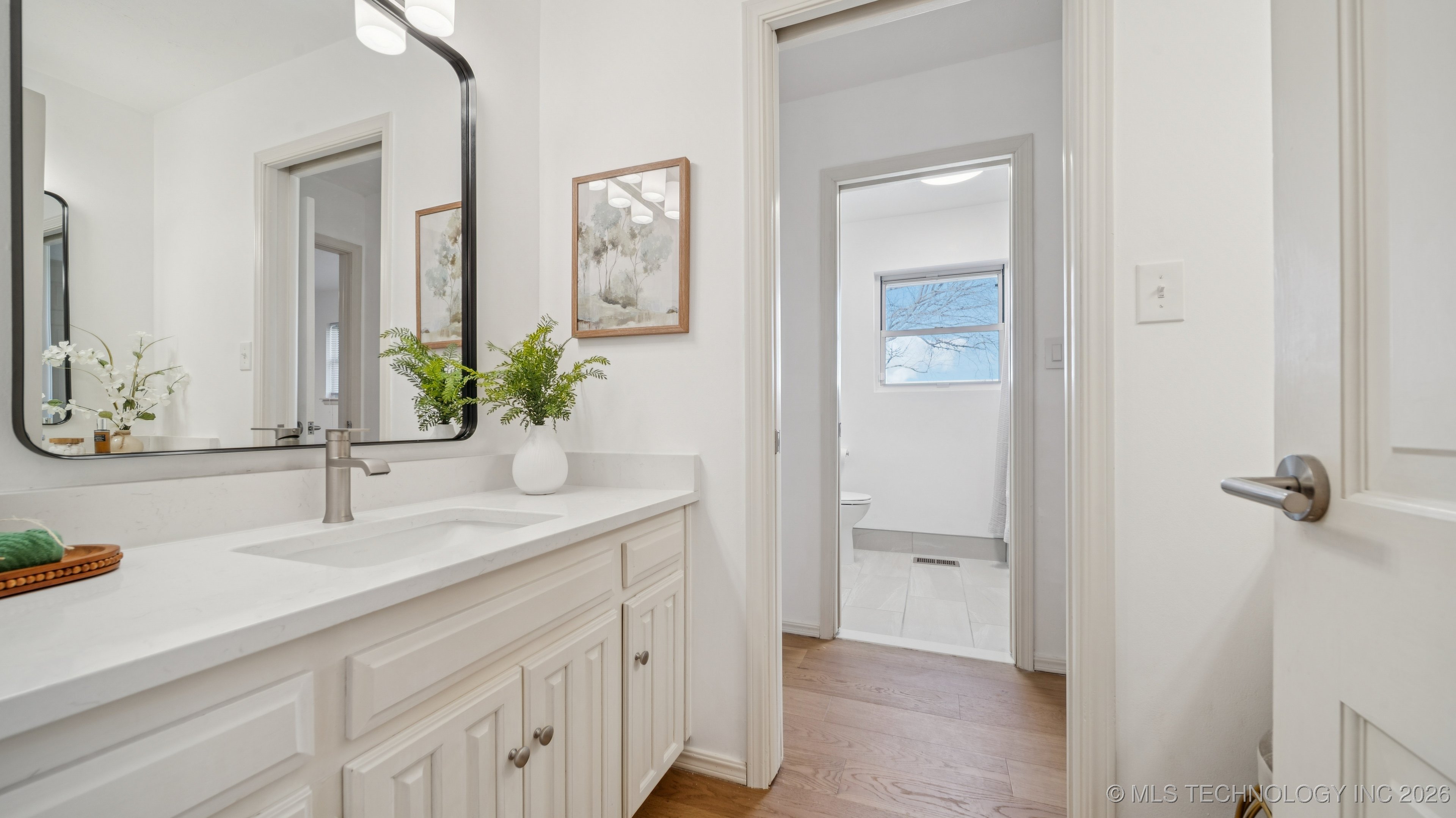 2943 E 56th Place Property Photo 34