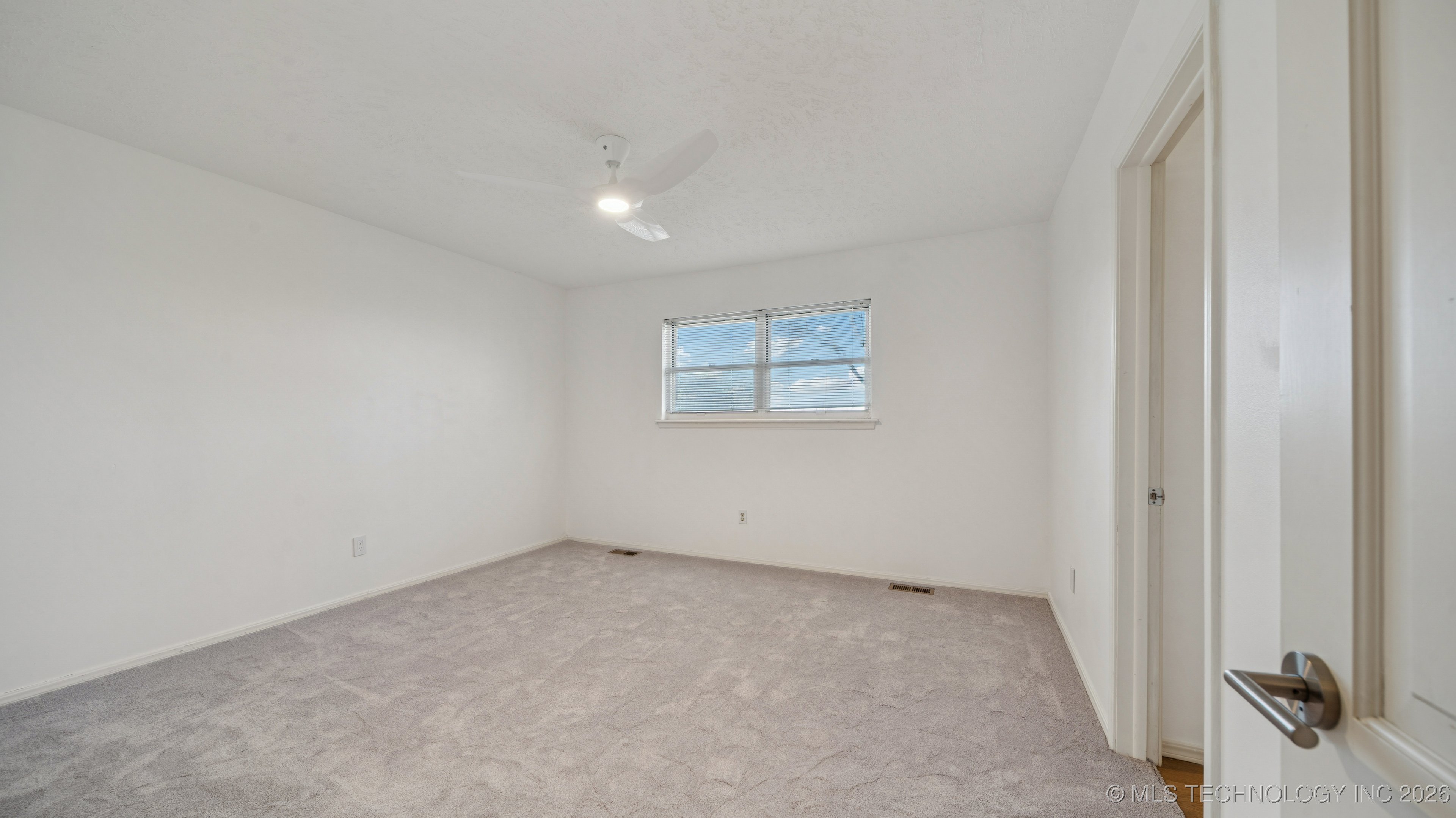 2943 E 56th Place Property Photo 37