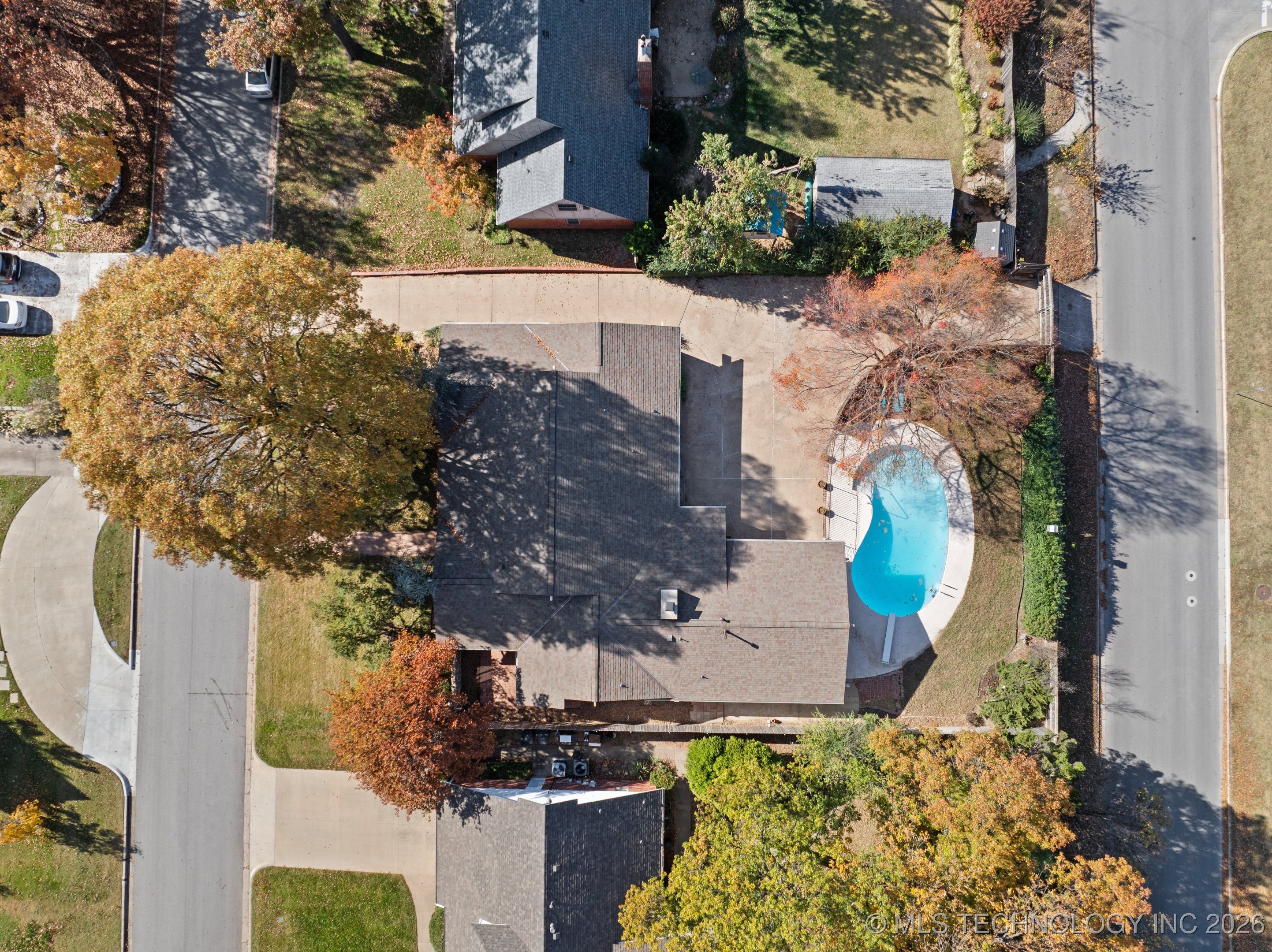 2943 E 56th Place Property Photo 47