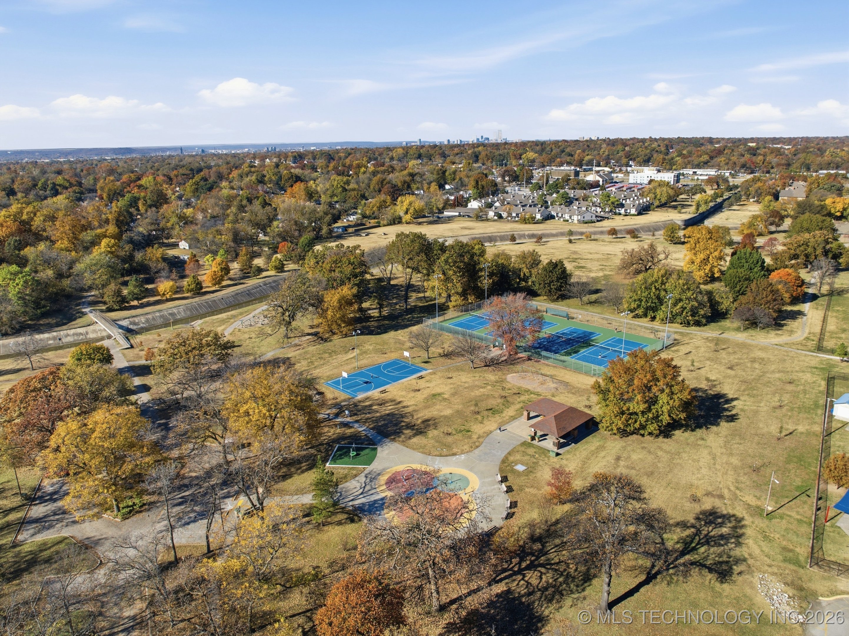 2943 E 56th Place Property Photo 48