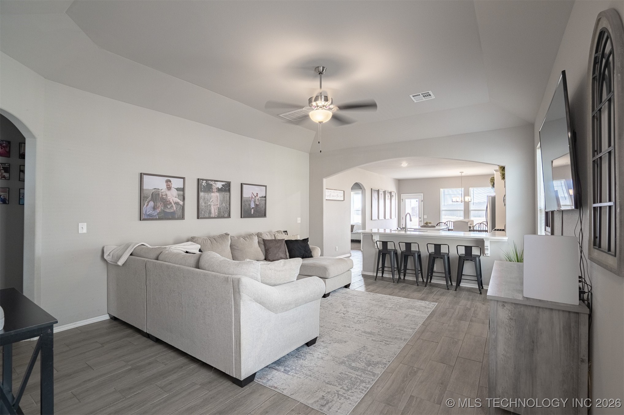 5310 S Andros Avenue Property Photo 2