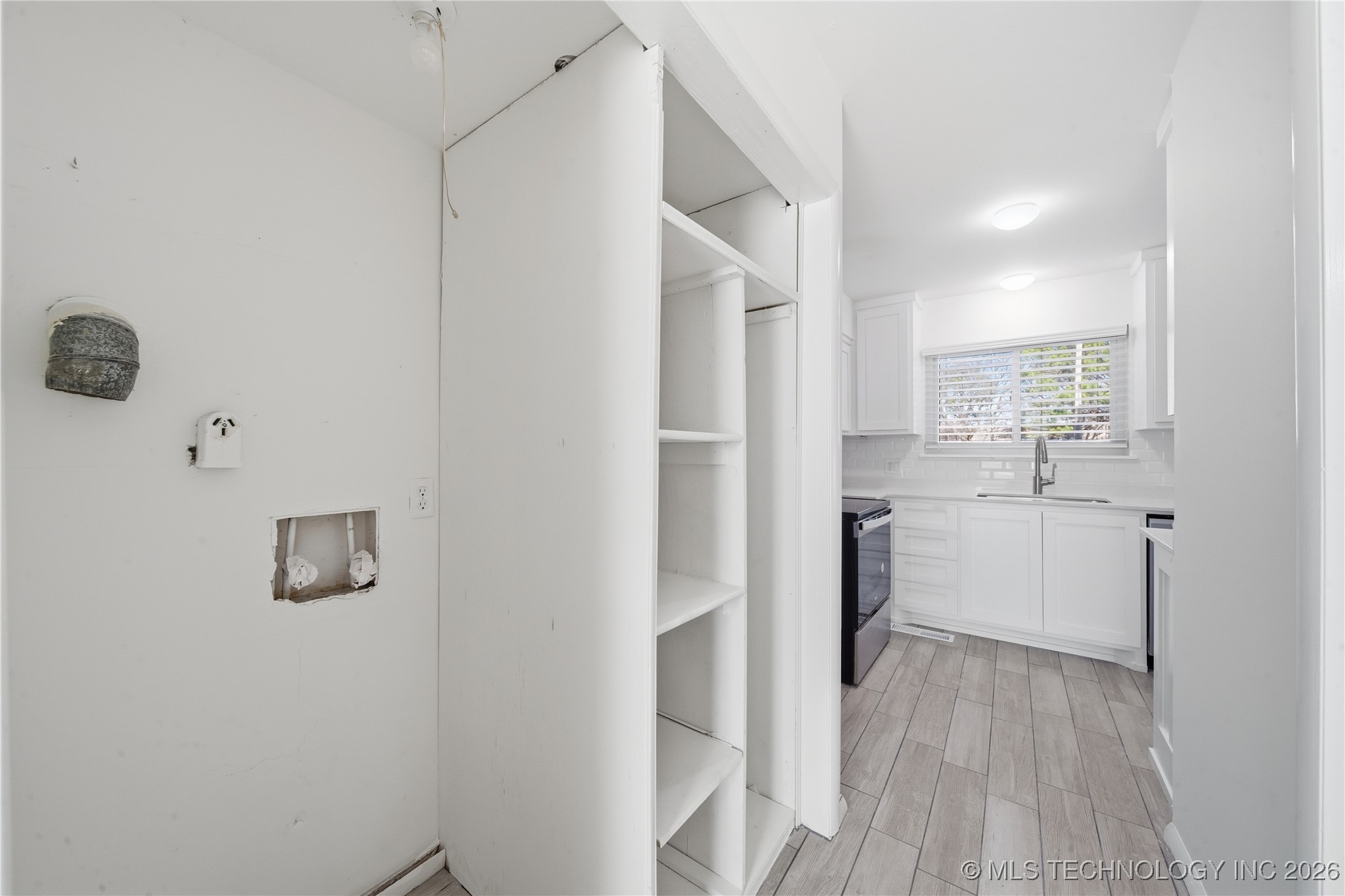 7469 S Yale Avenue E7469 Property Photo 9