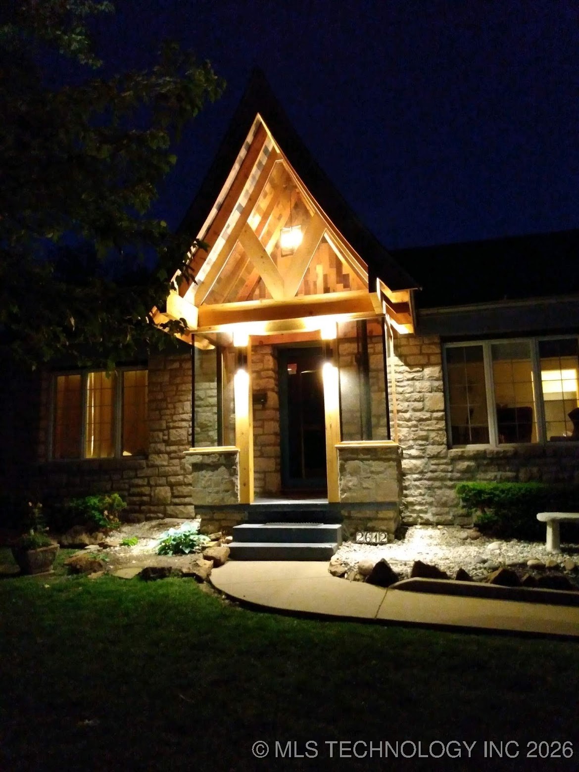 2612 E 17th Place Property Photo 2