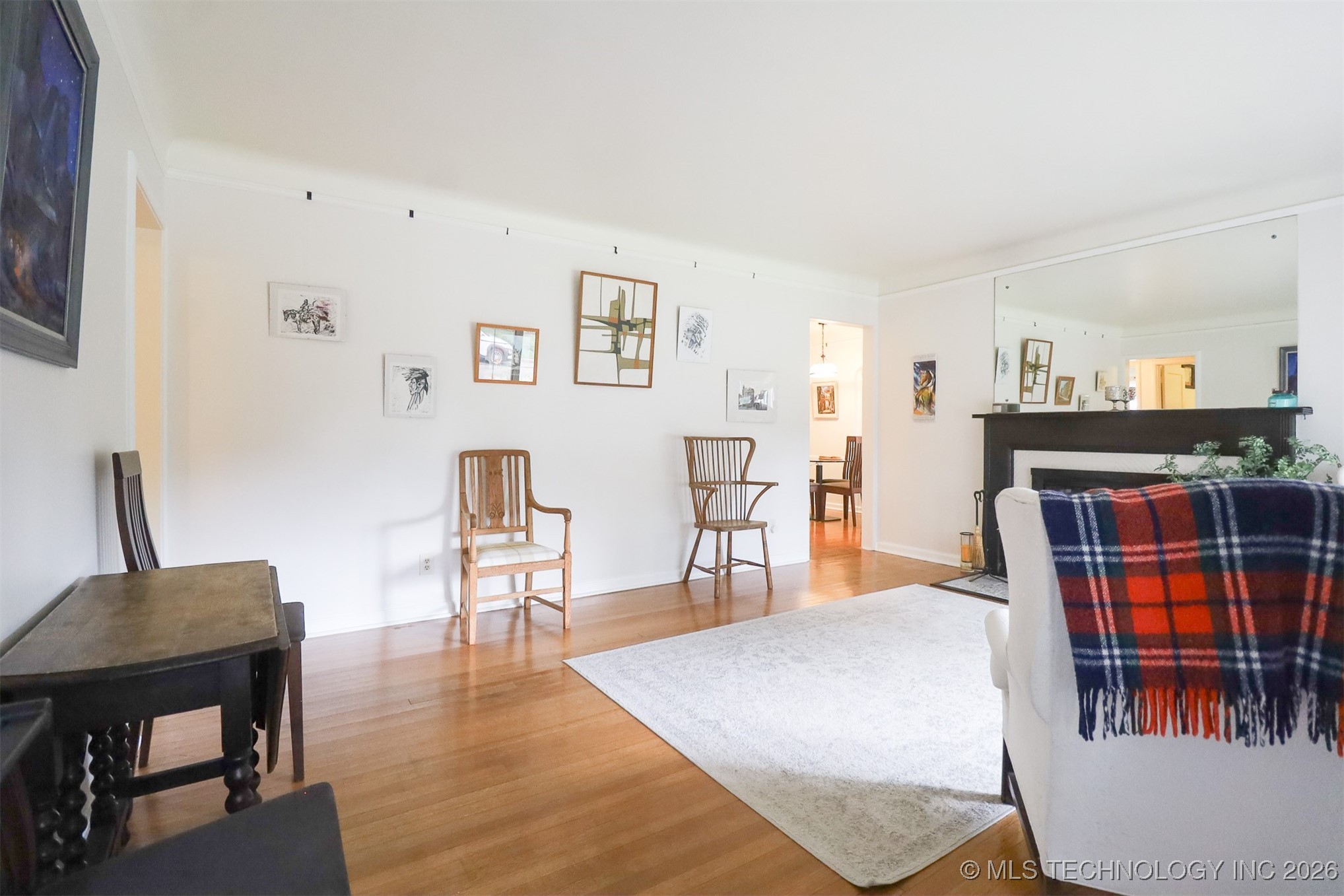 2612 E 17th Place Property Photo 6