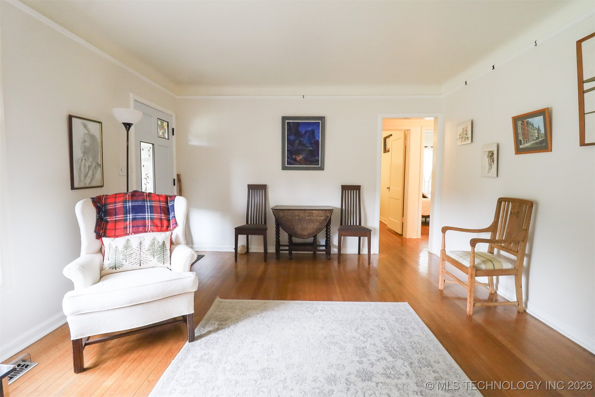 2612 E 17th Place Property Photo 8