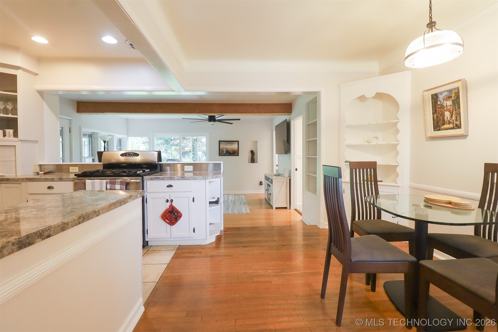 2612 E 17th Place Property Photo 11