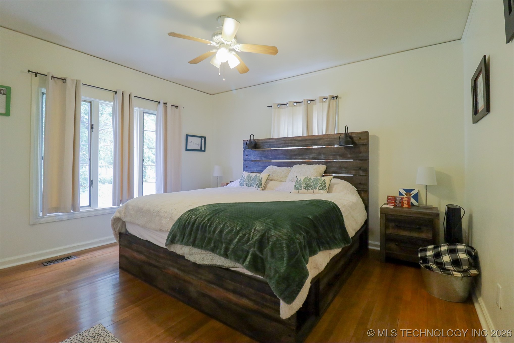 2612 E 17th Place Property Photo 37