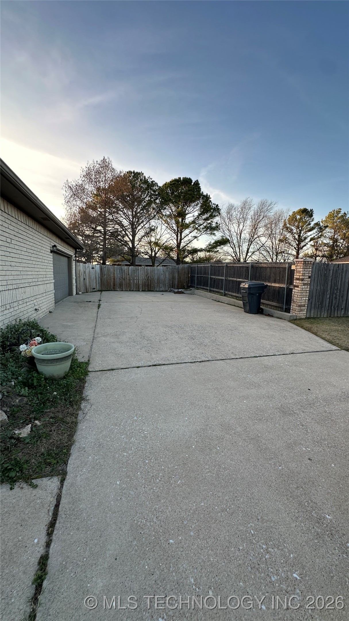 1507 Southern Hills Dr Property Photo 5