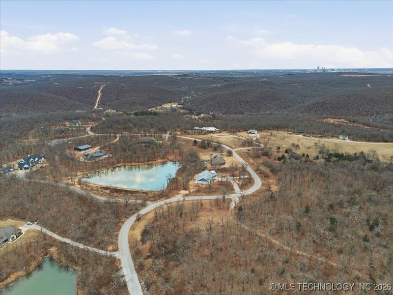 Windridge Drive Property Photo 6