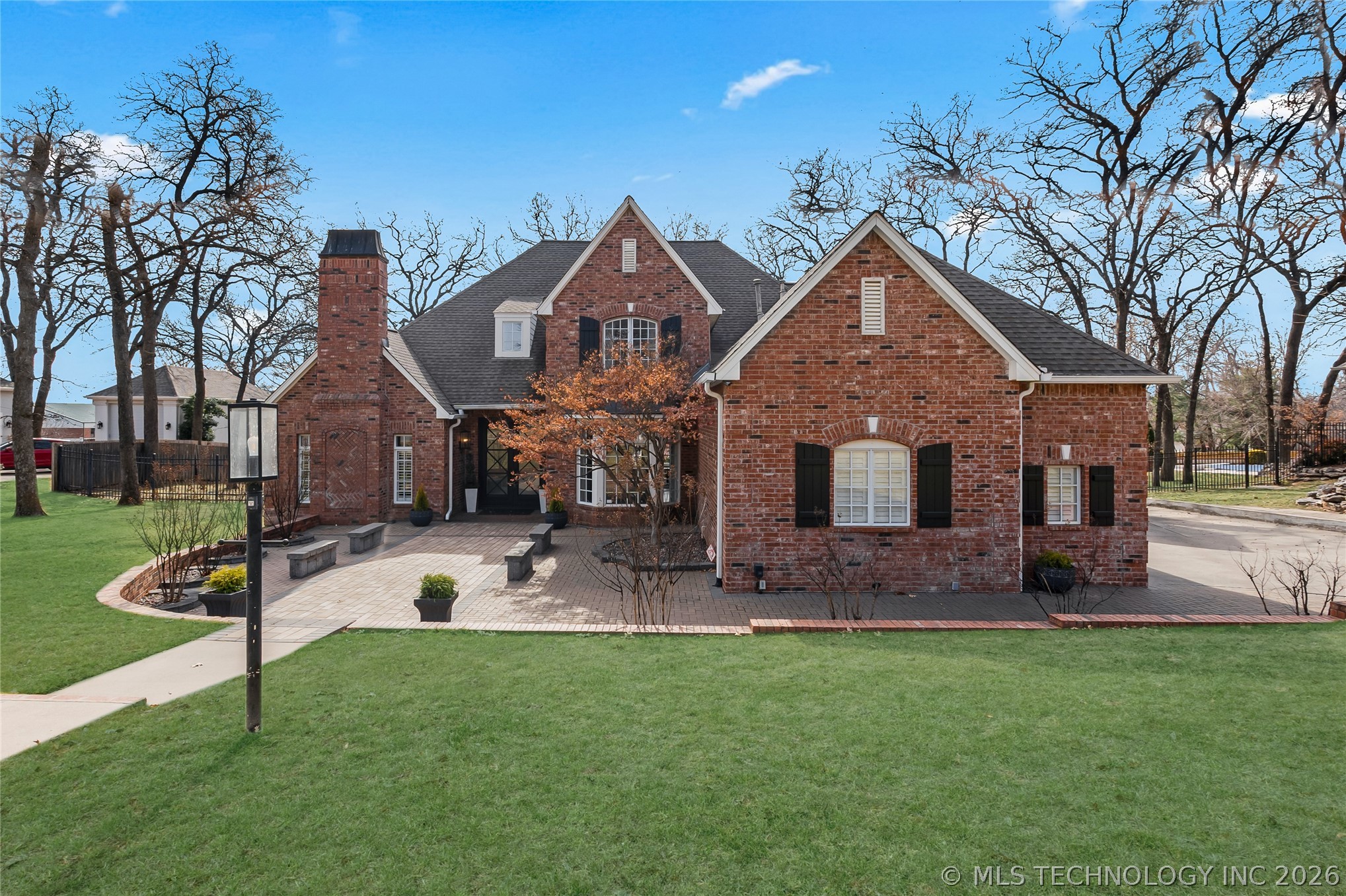 6828 E 118th Street S Property Photo 1