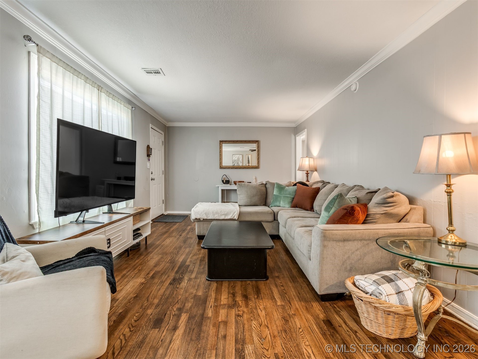 5926 E Newton Place Property Photo 5