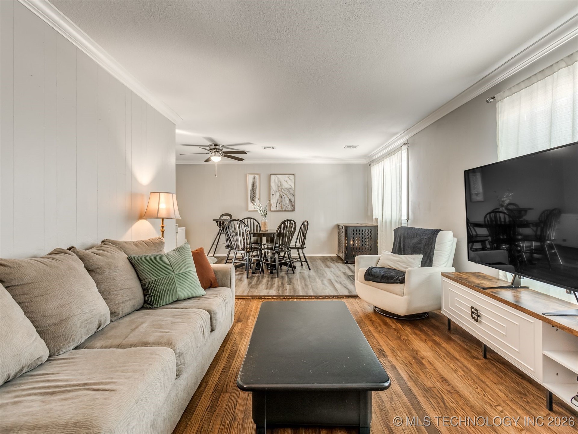 5926 E Newton Place Property Photo 8