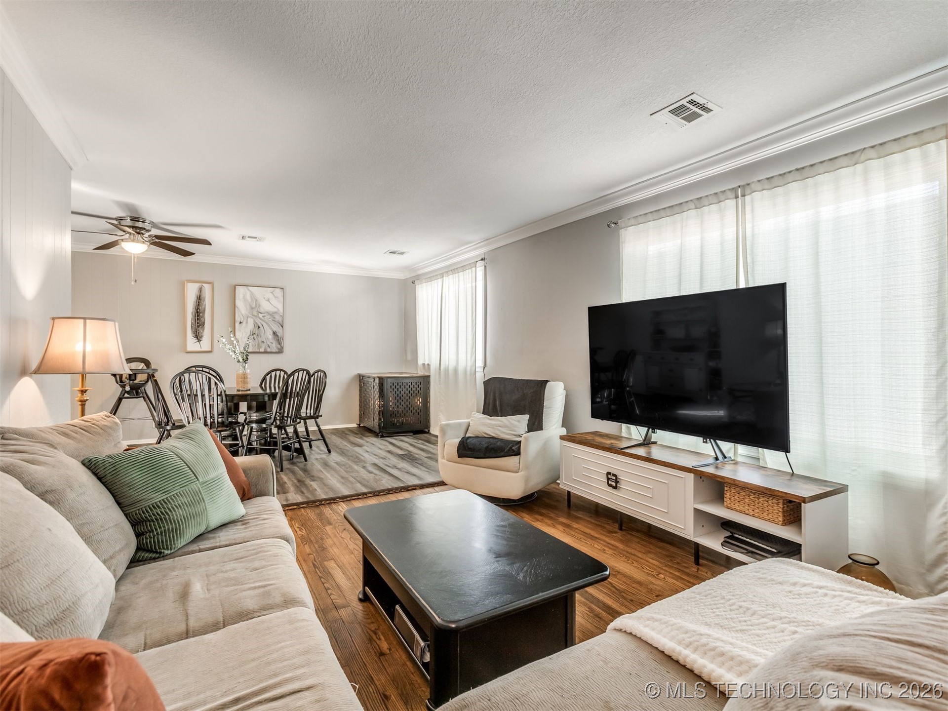 5926 E Newton Place Property Photo 9