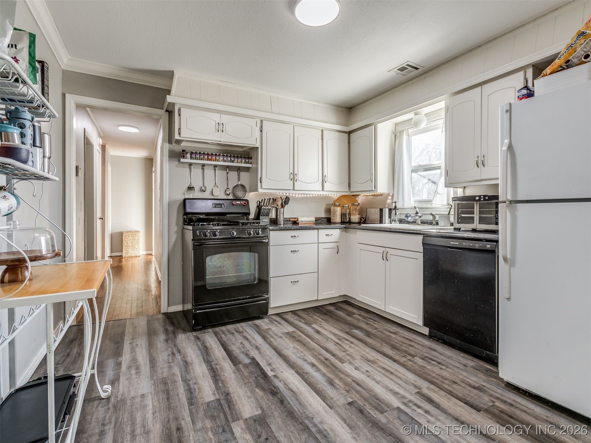 5926 E Newton Place Property Photo 10