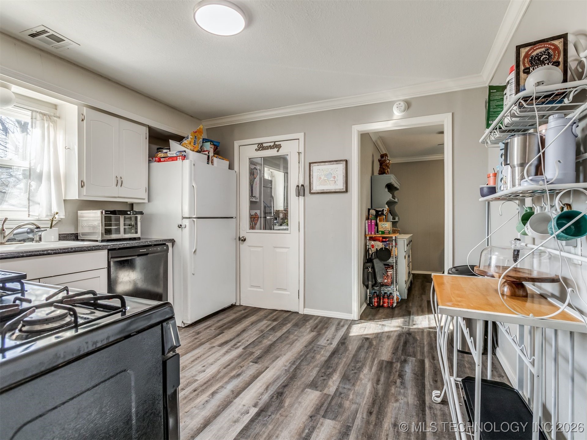 5926 E Newton Place Property Photo 11