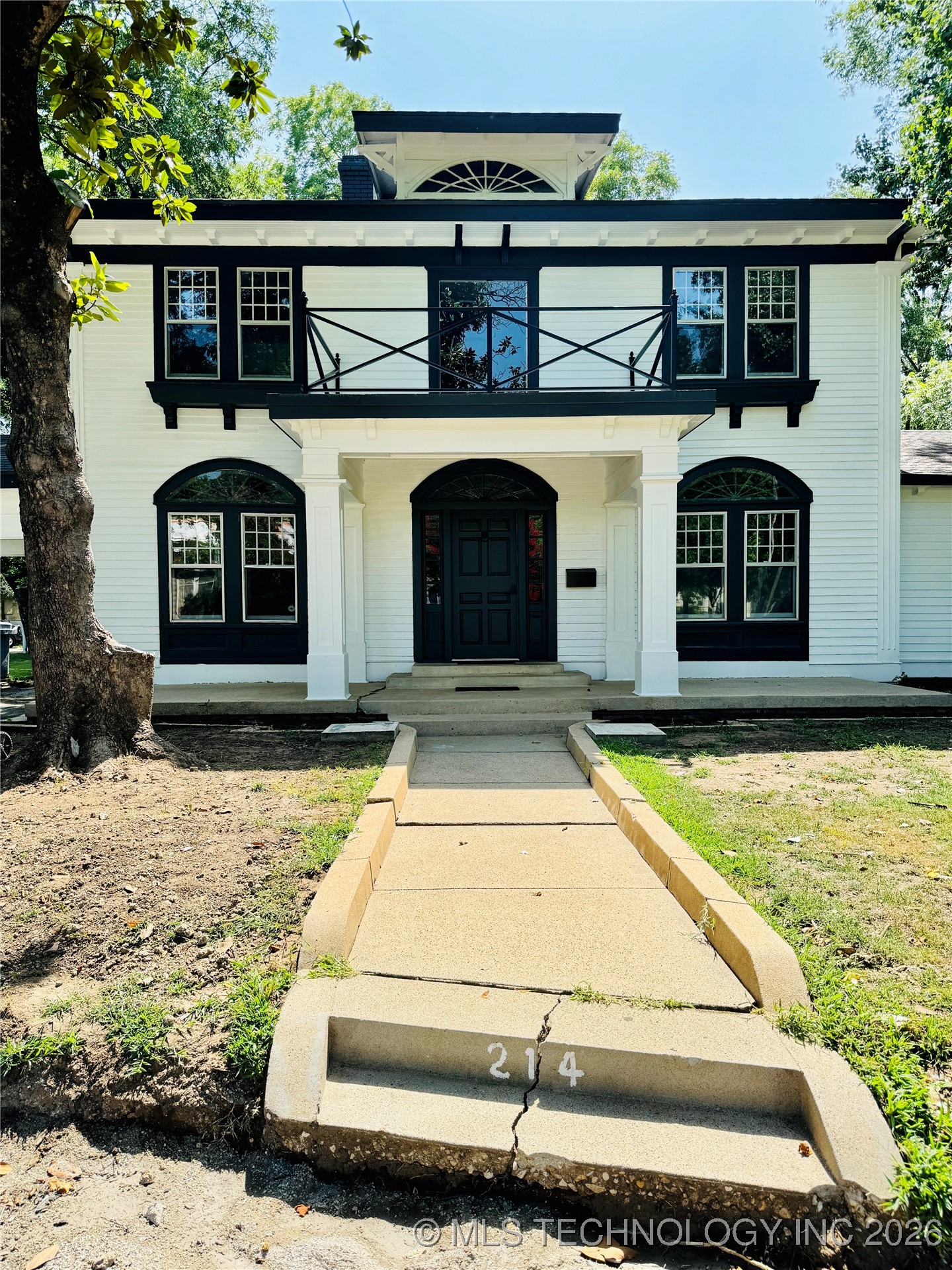 214 E Street Sw Property Photo 2