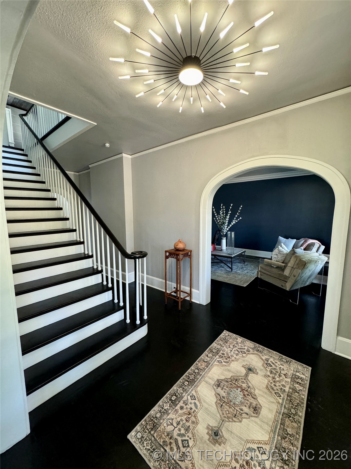 214 E Street Sw Property Photo 8