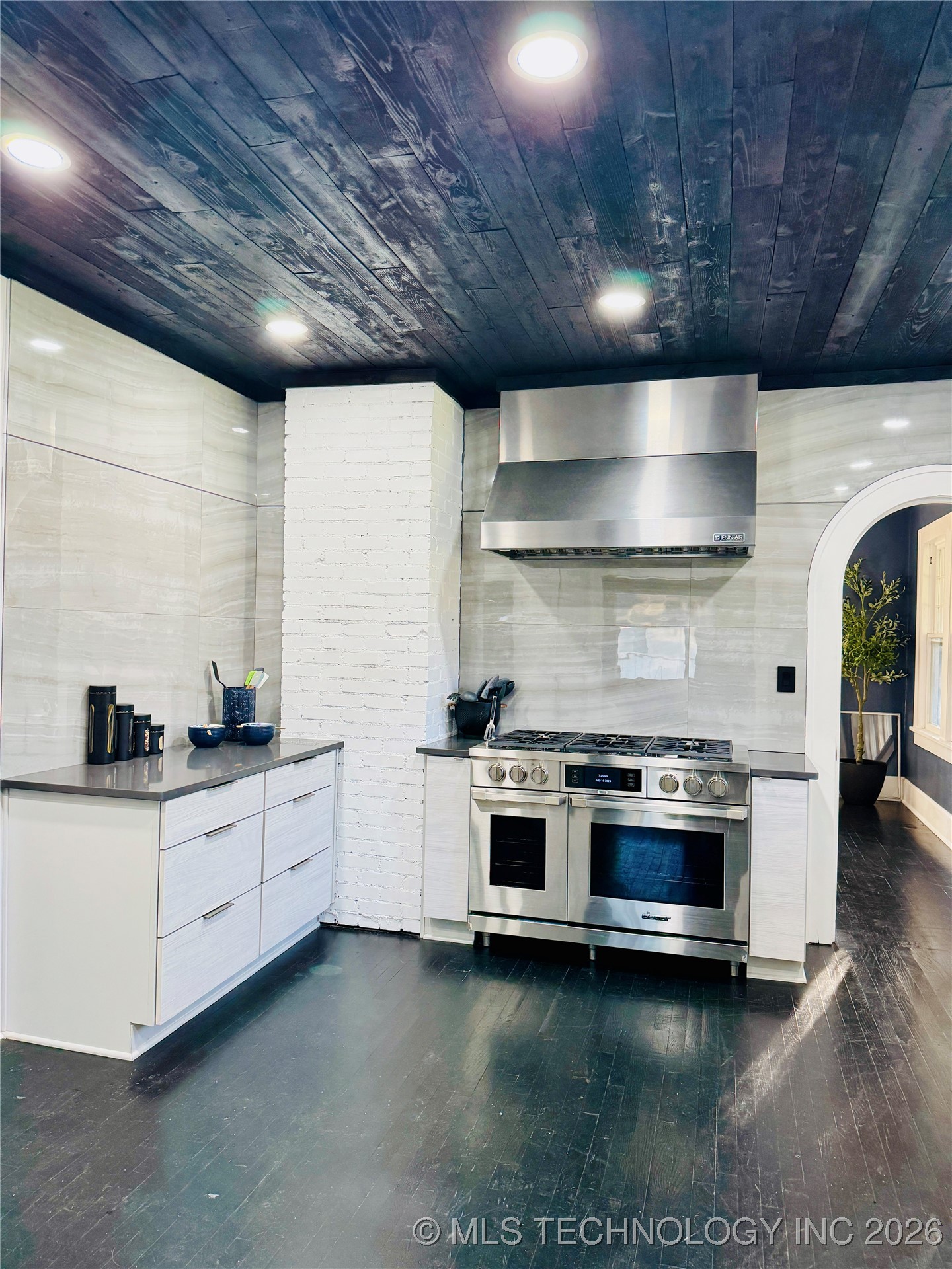 214 E Street Sw Property Photo 33