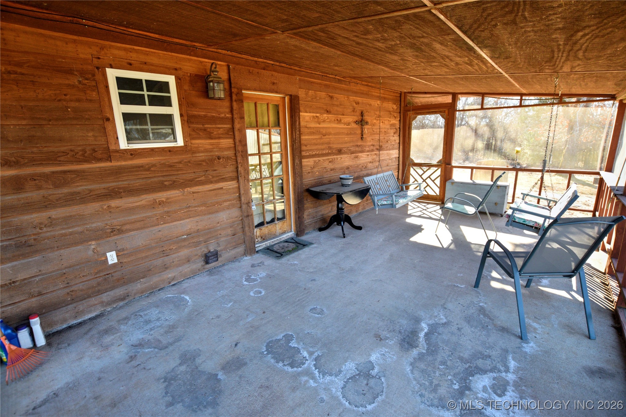 452058 E 965 Loop Property Photo 19