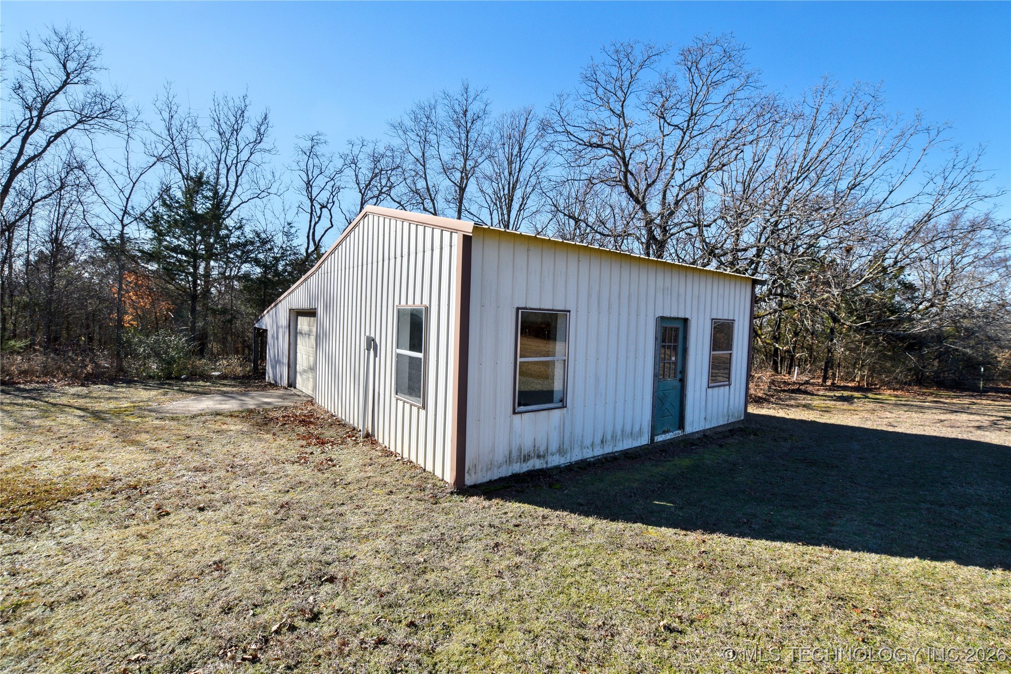 452058 E 965 Loop Property Photo 20