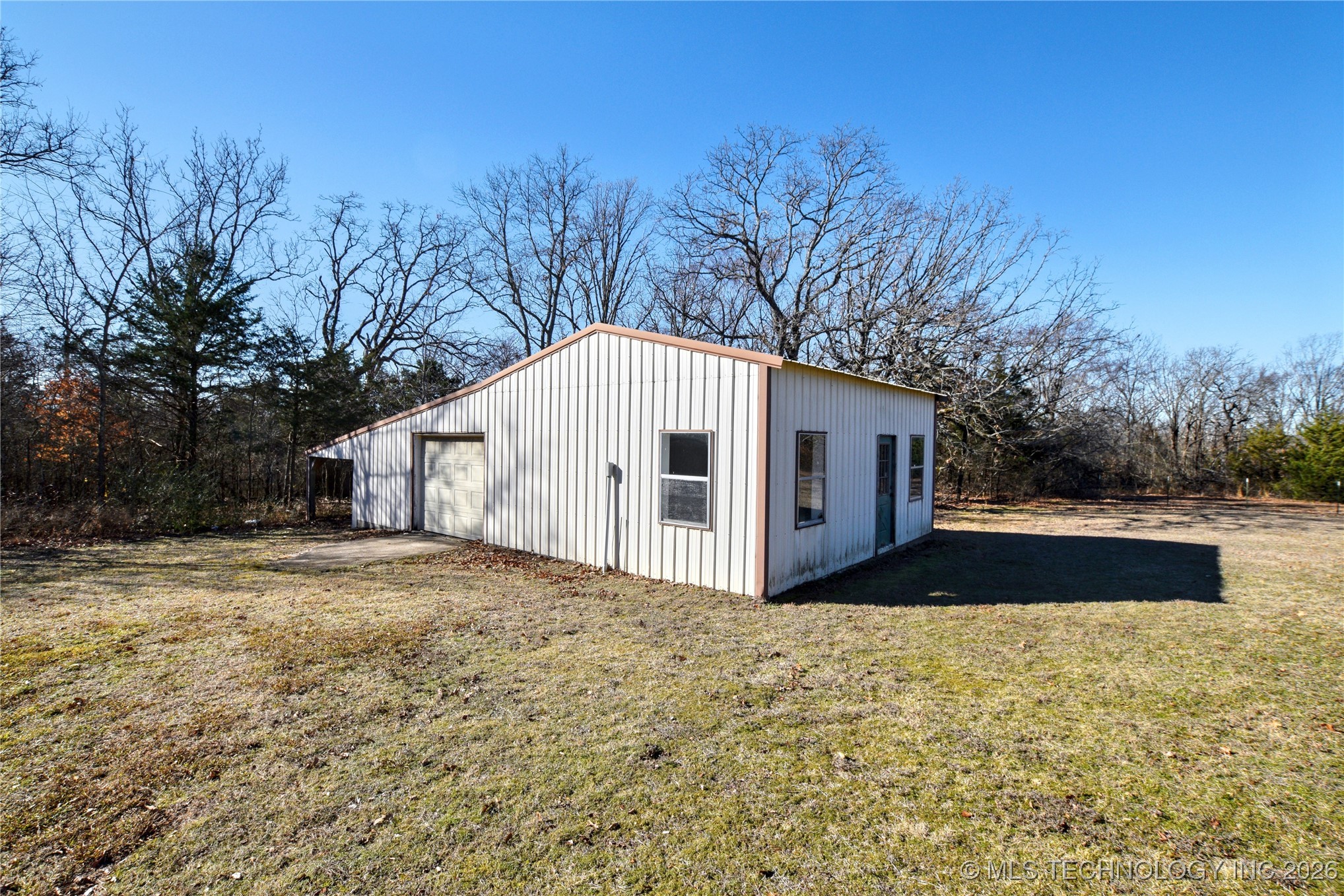 452058 E 965 Loop Property Photo 21