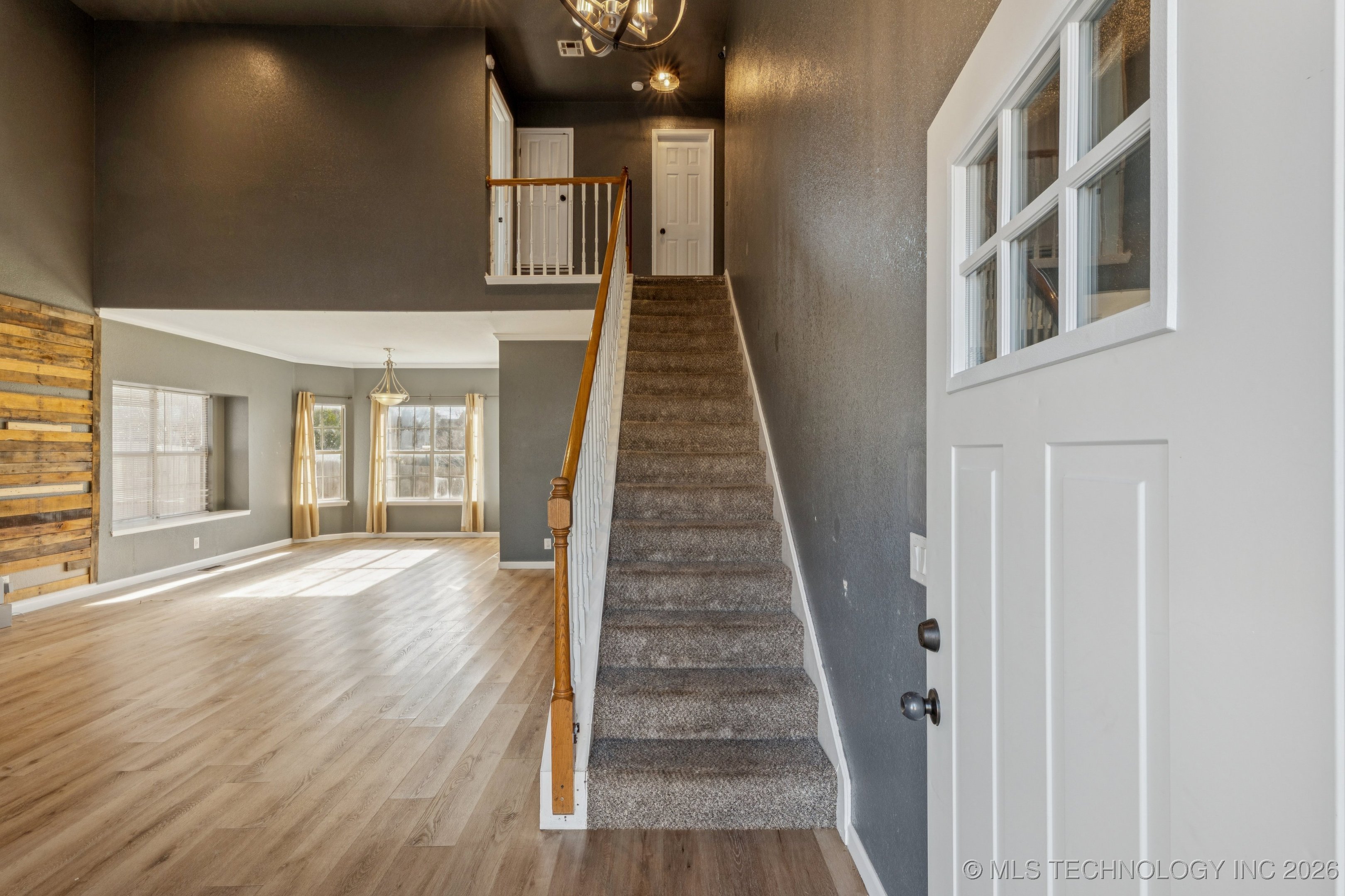 9008 E 88th Street Property Photo 4