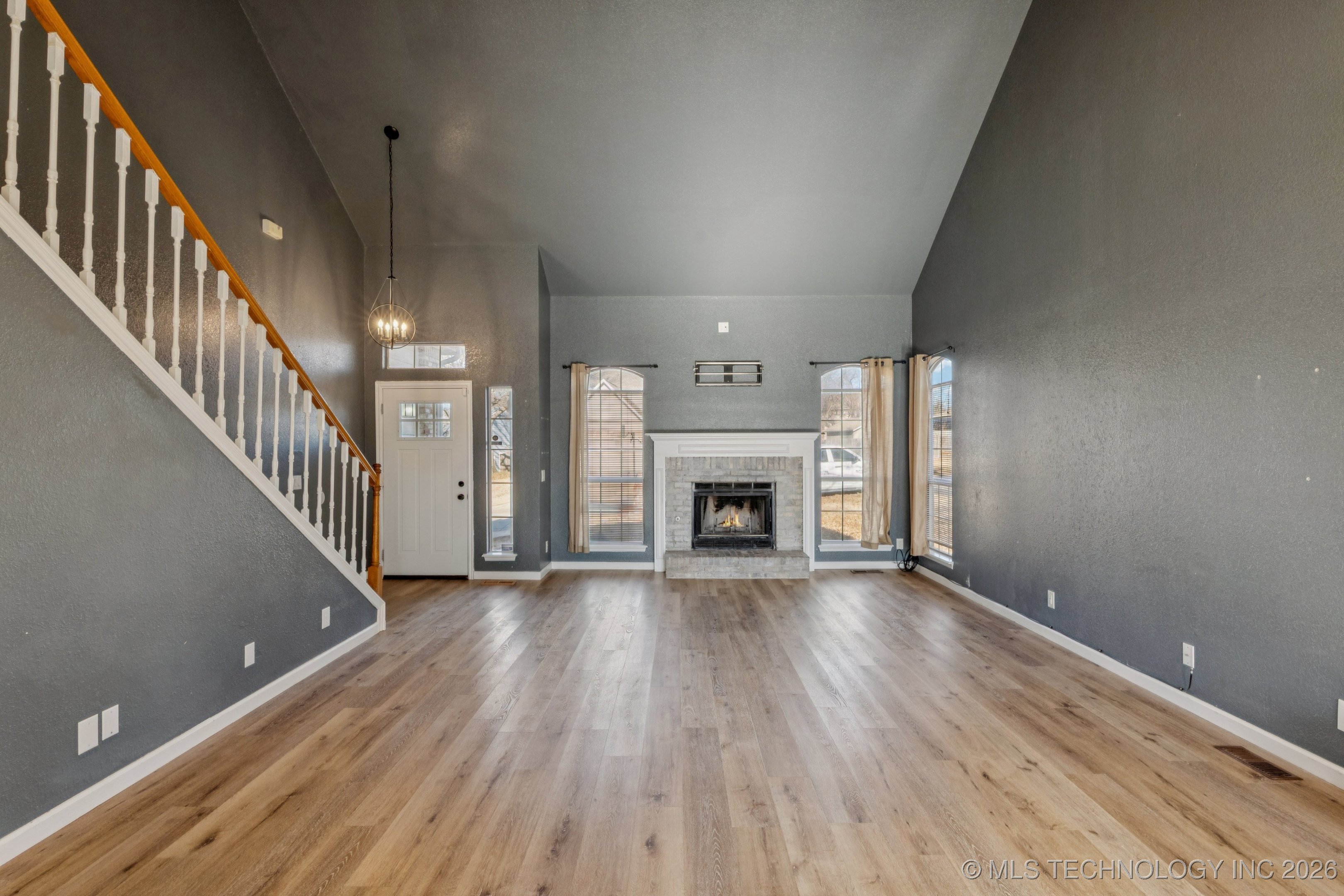 9008 E 88th Street Property Photo 5