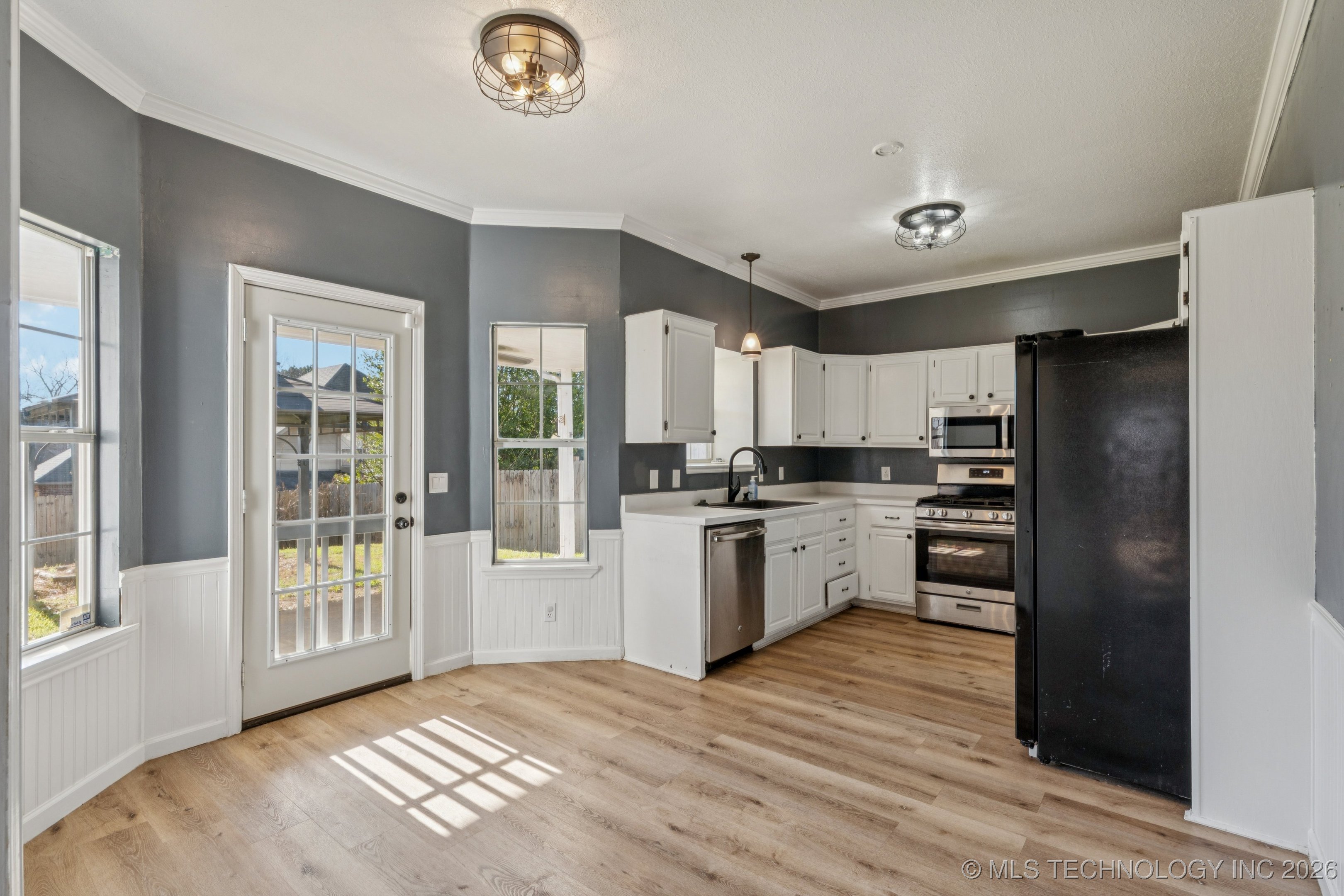 9008 E 88th Street Property Photo 8