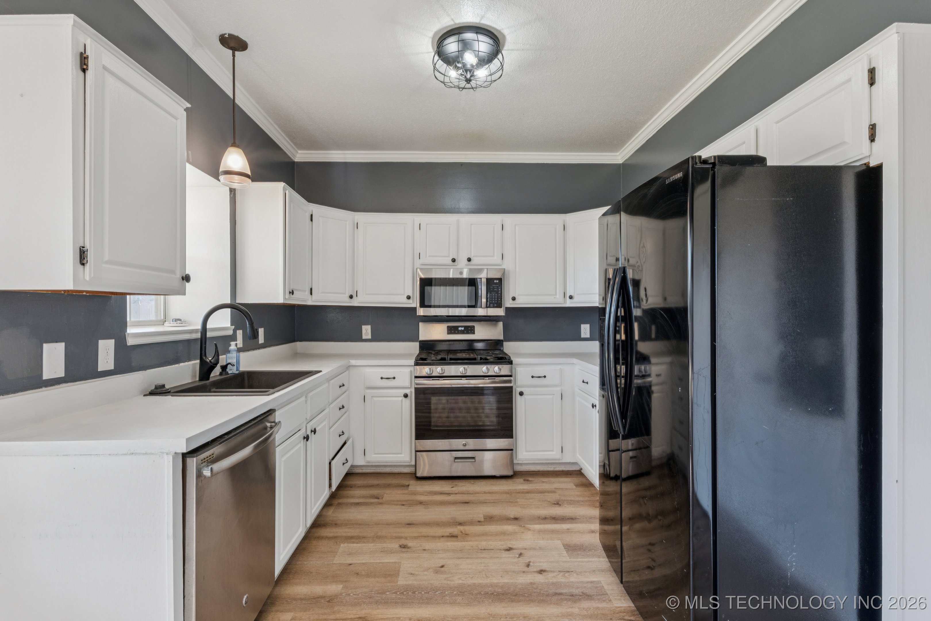 9008 E 88th Street Property Photo 9