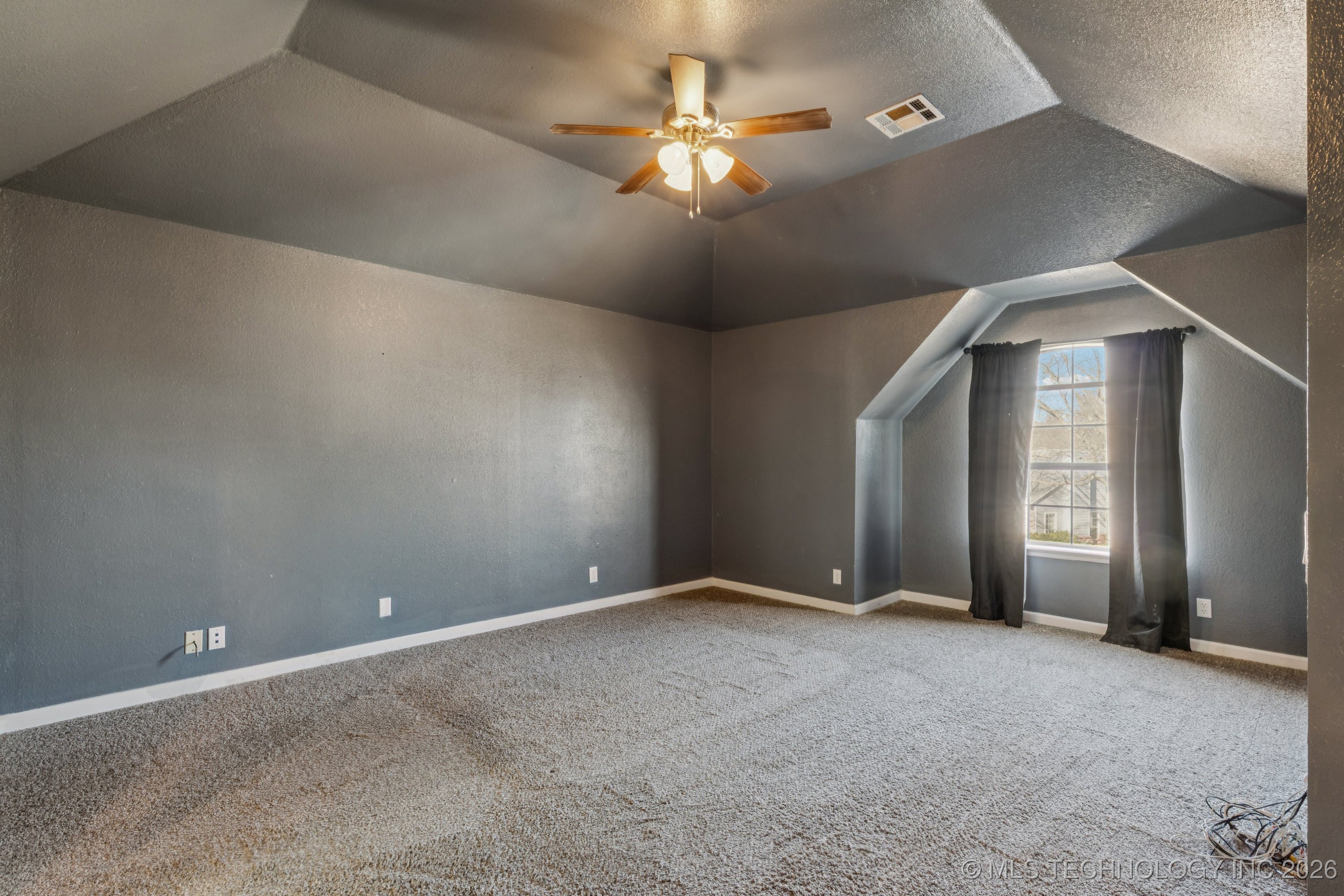 9008 E 88th Street Property Photo 13