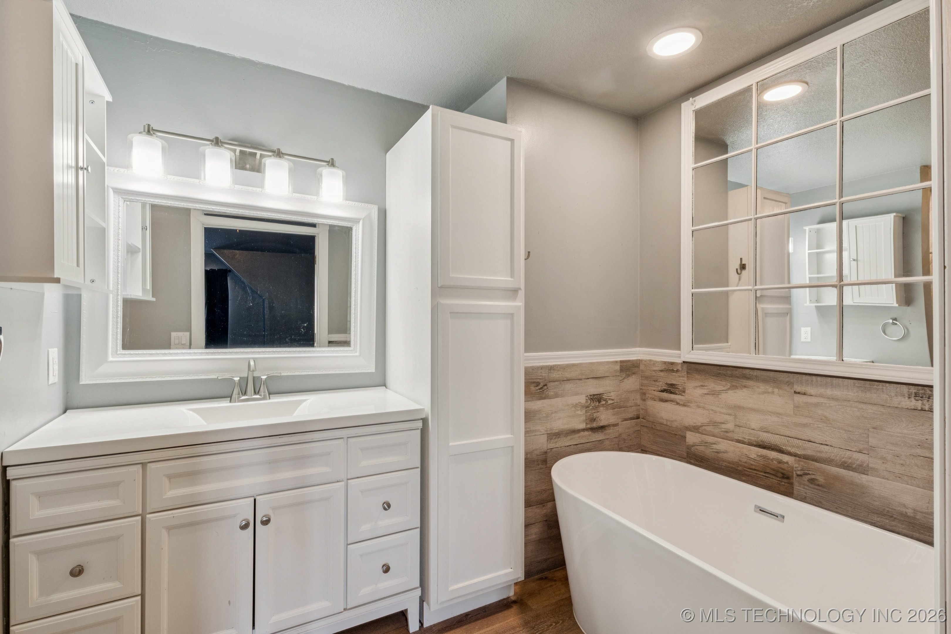 9008 E 88th Street Property Photo 17