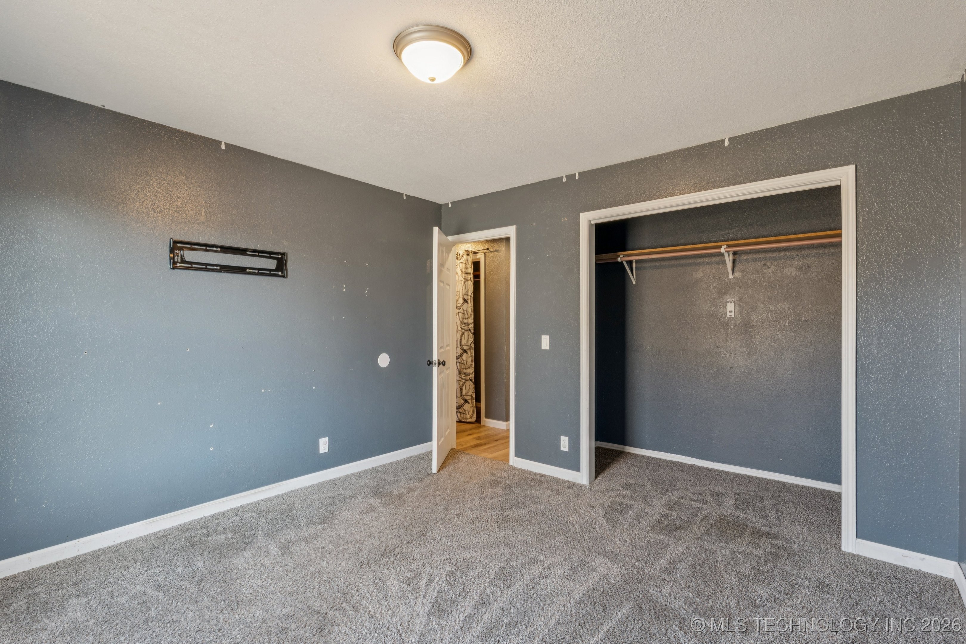 9008 E 88th Street Property Photo 21