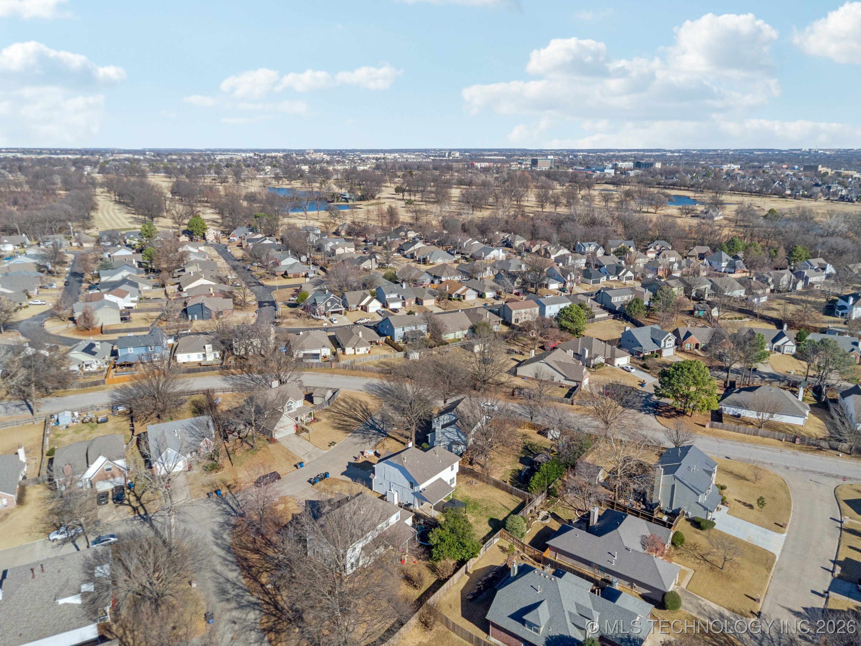 9008 E 88th Street Property Photo 32