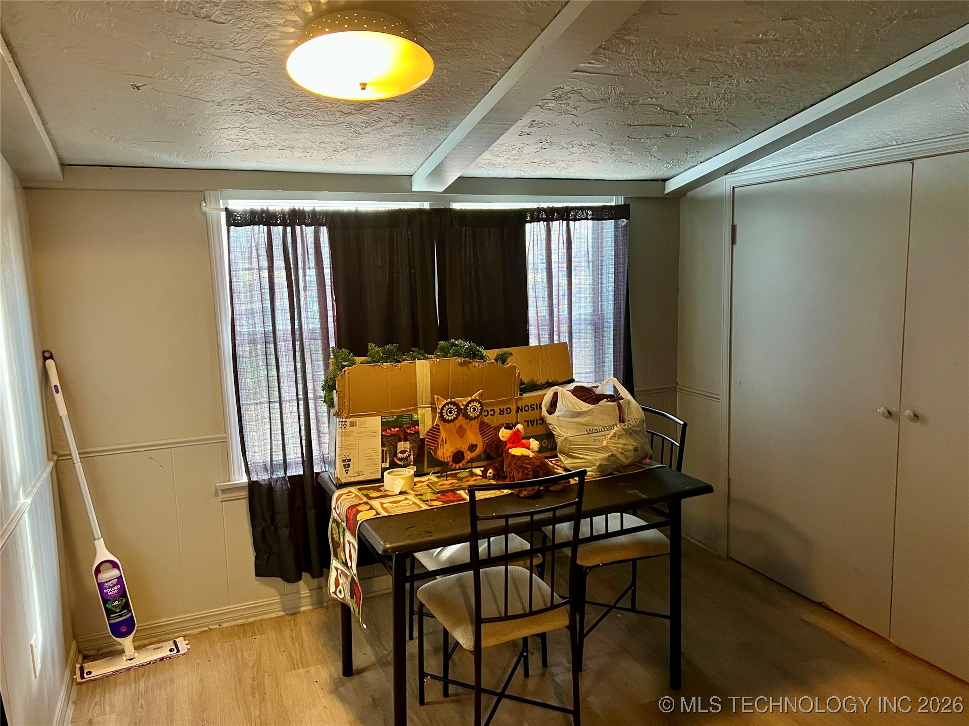 129 W 16th Property Photo 5