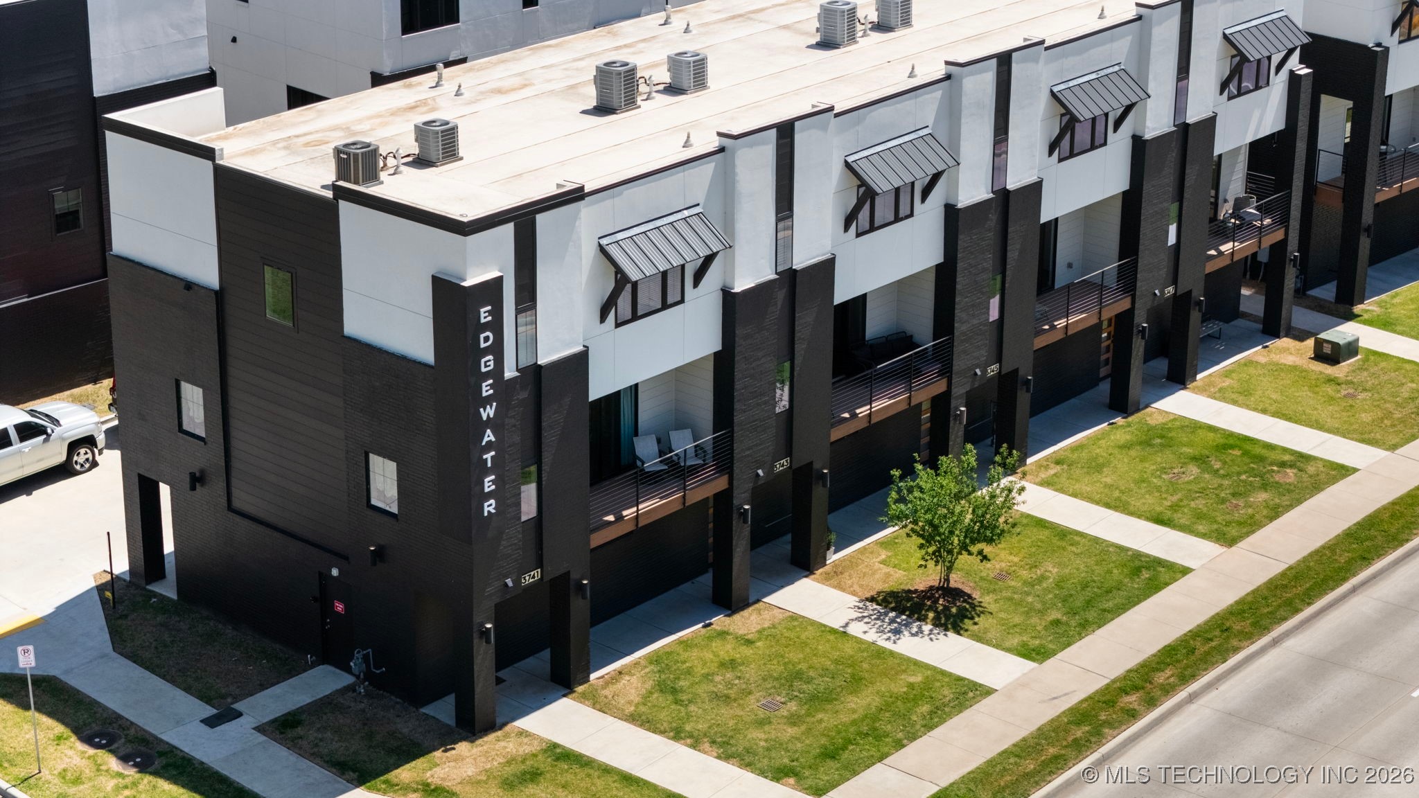 3769 S Riverside Drive 3769 Property Photo 27