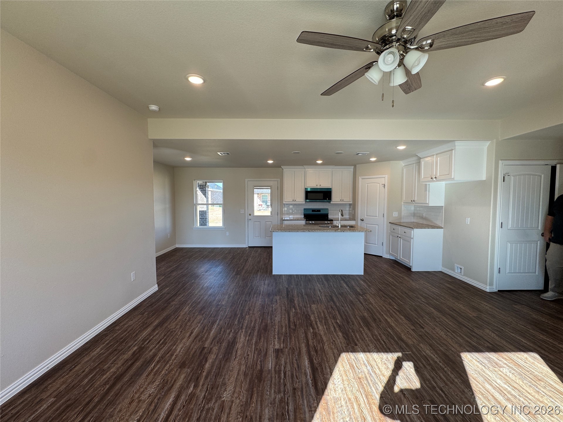 508 Honeysuckle Lane Property Photo 2