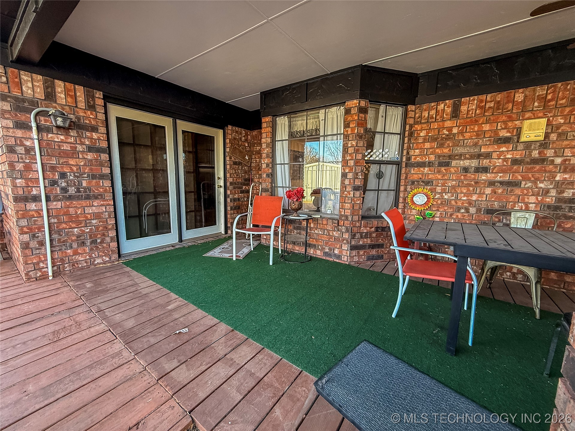 2011 Nw 8th Property Photo 9