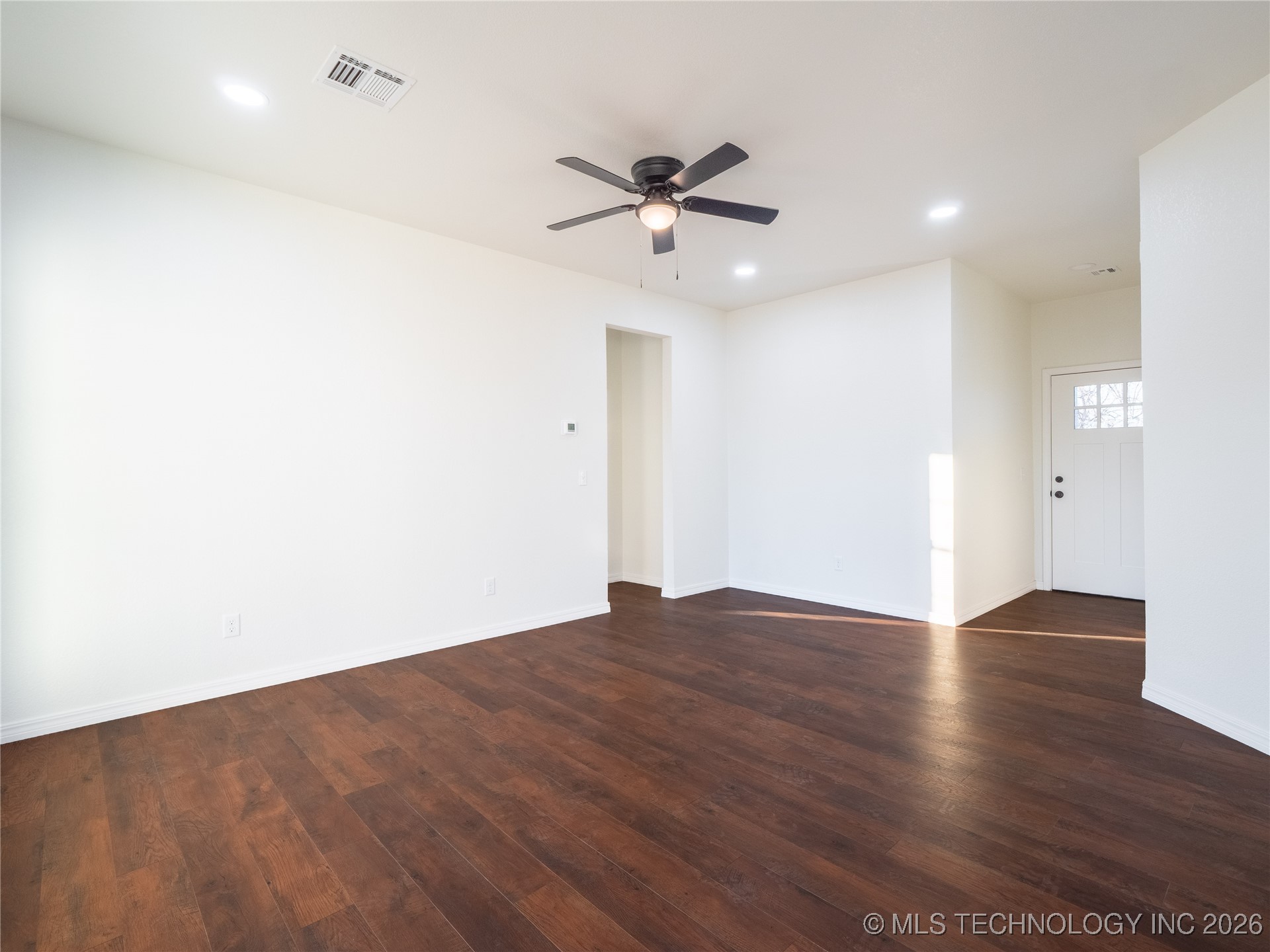 200 Townsend Avenue Property Photo 5